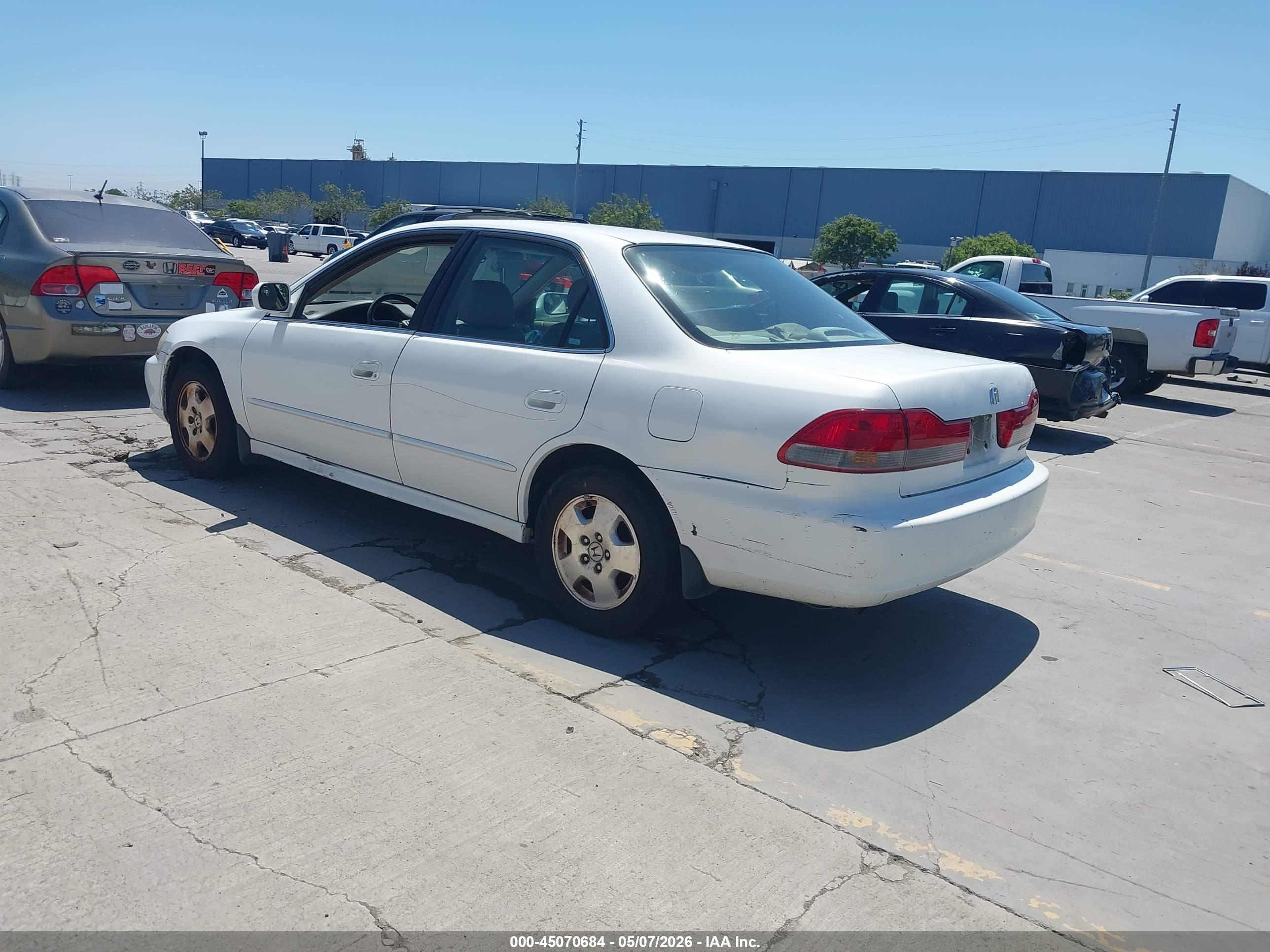 HONDA ACCORD image 3