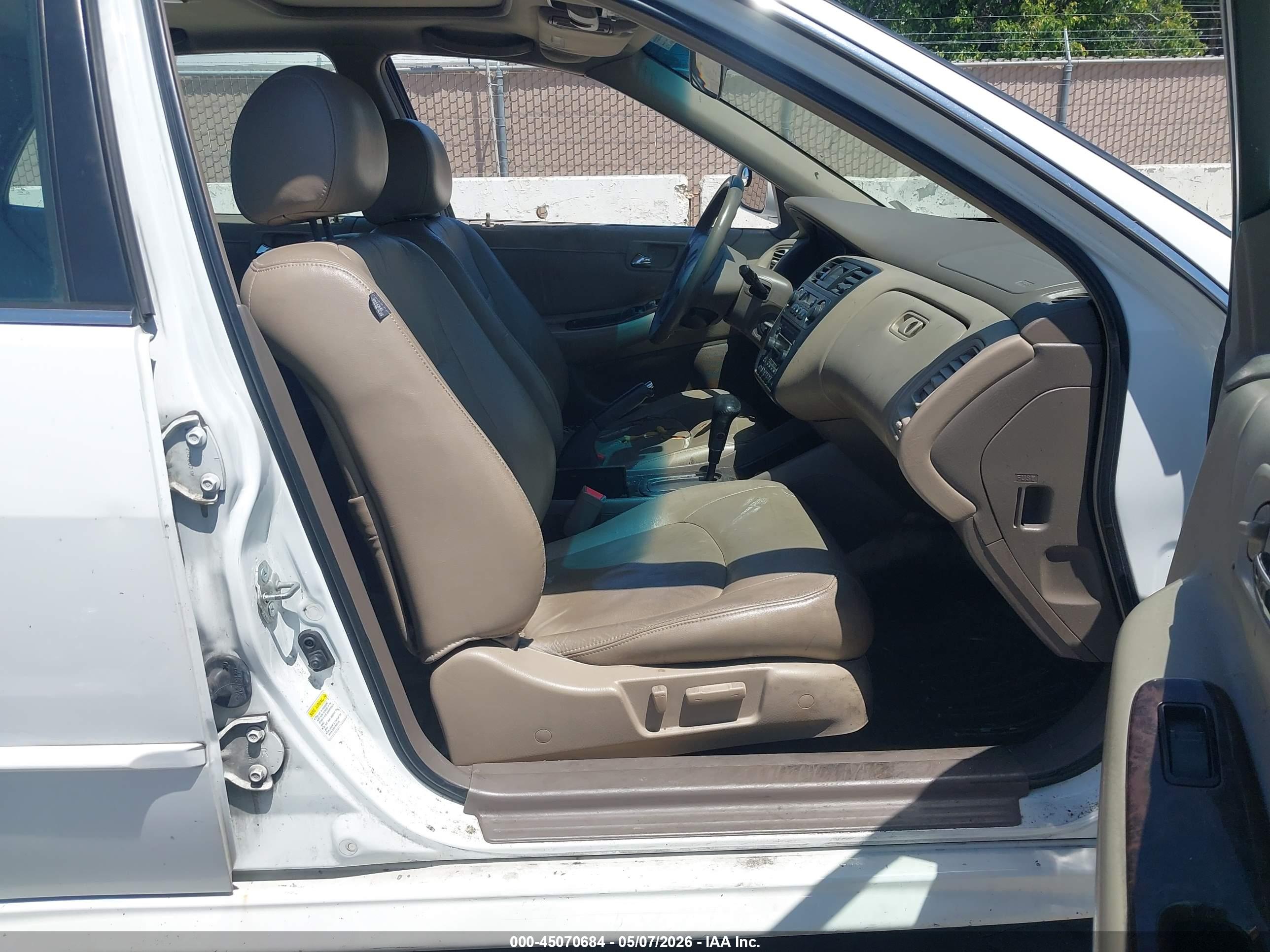 HONDA ACCORD image 5
