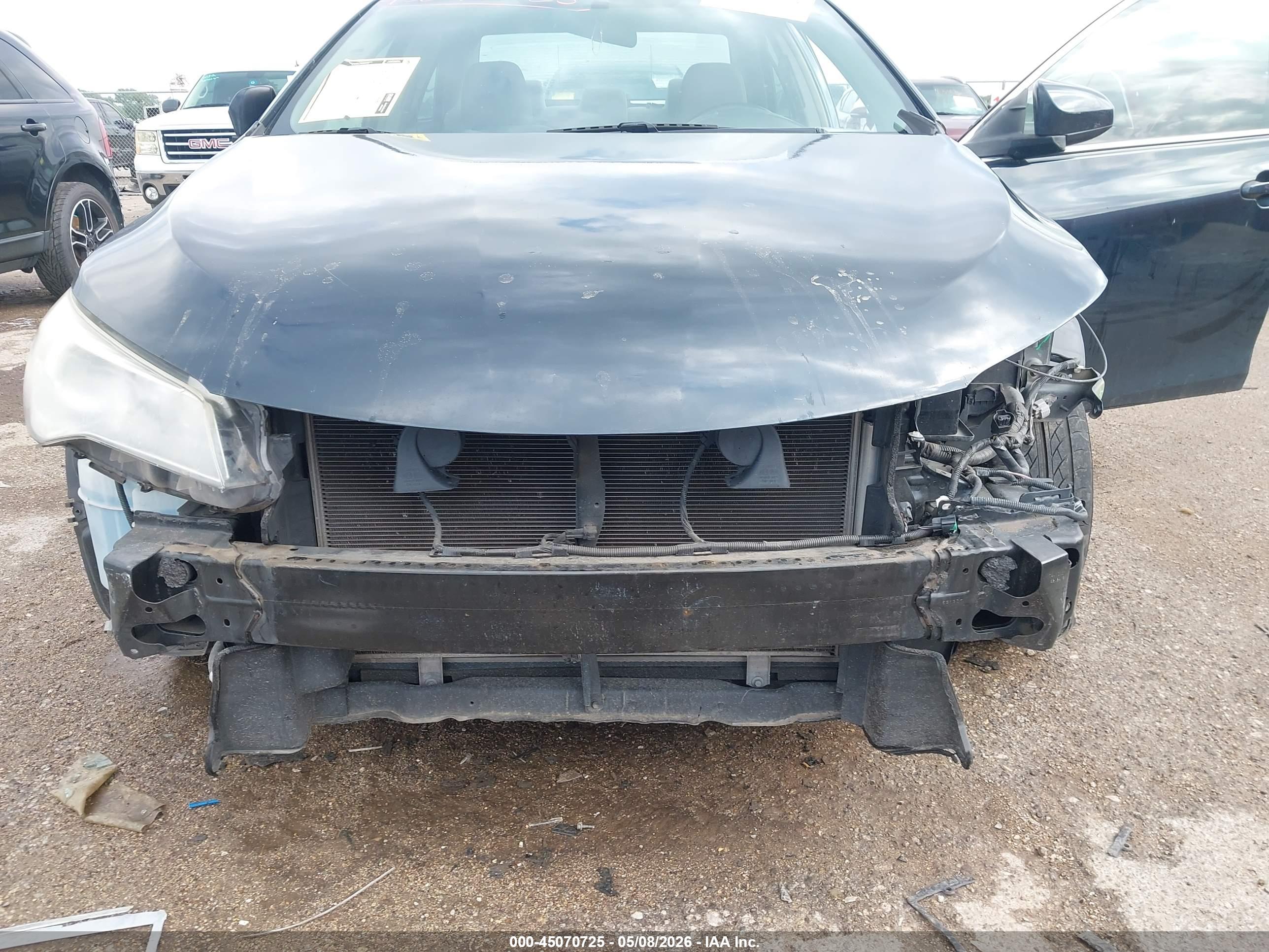 TOYOTA CAMRY image 6