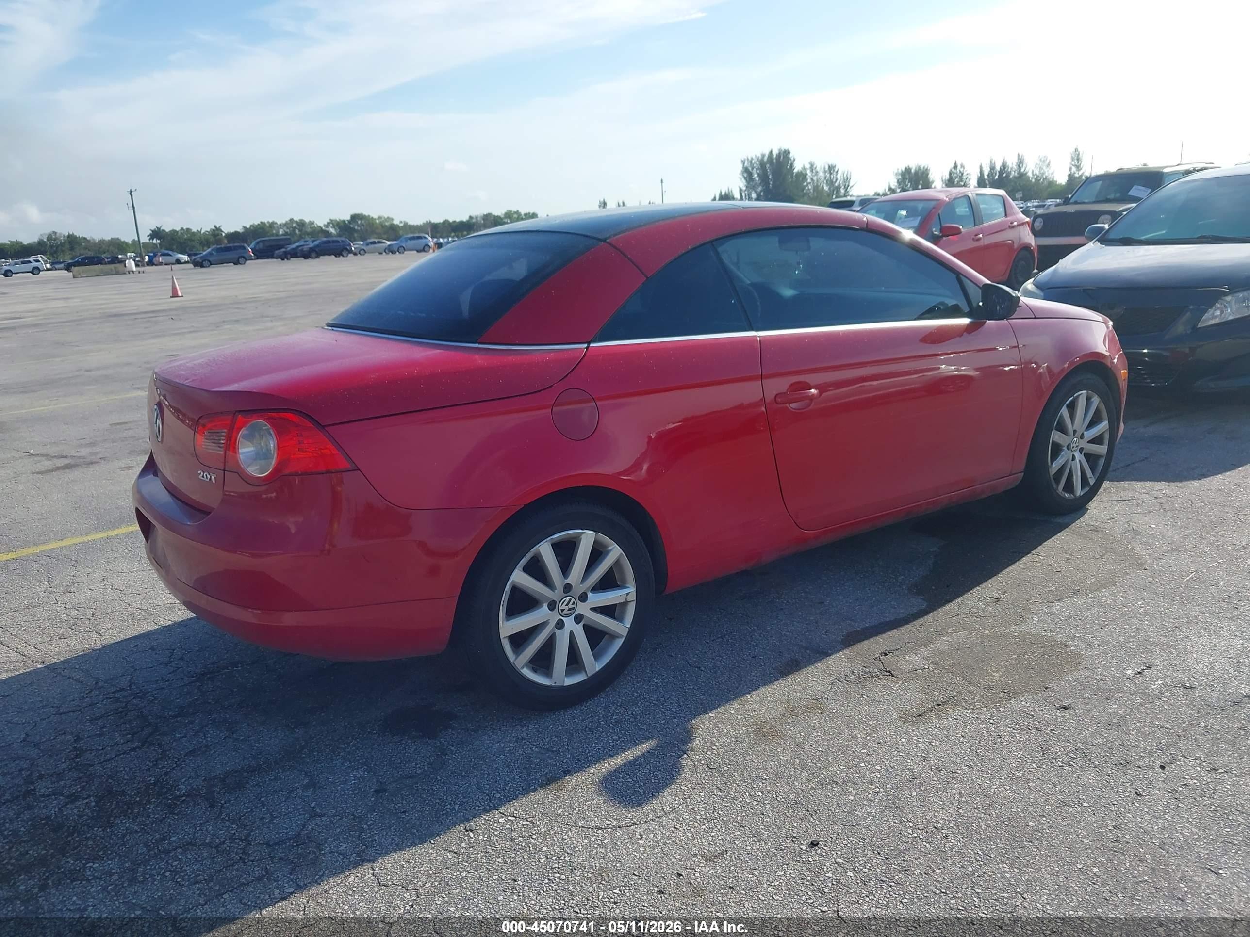 VOLKSWAGEN EOS image 4