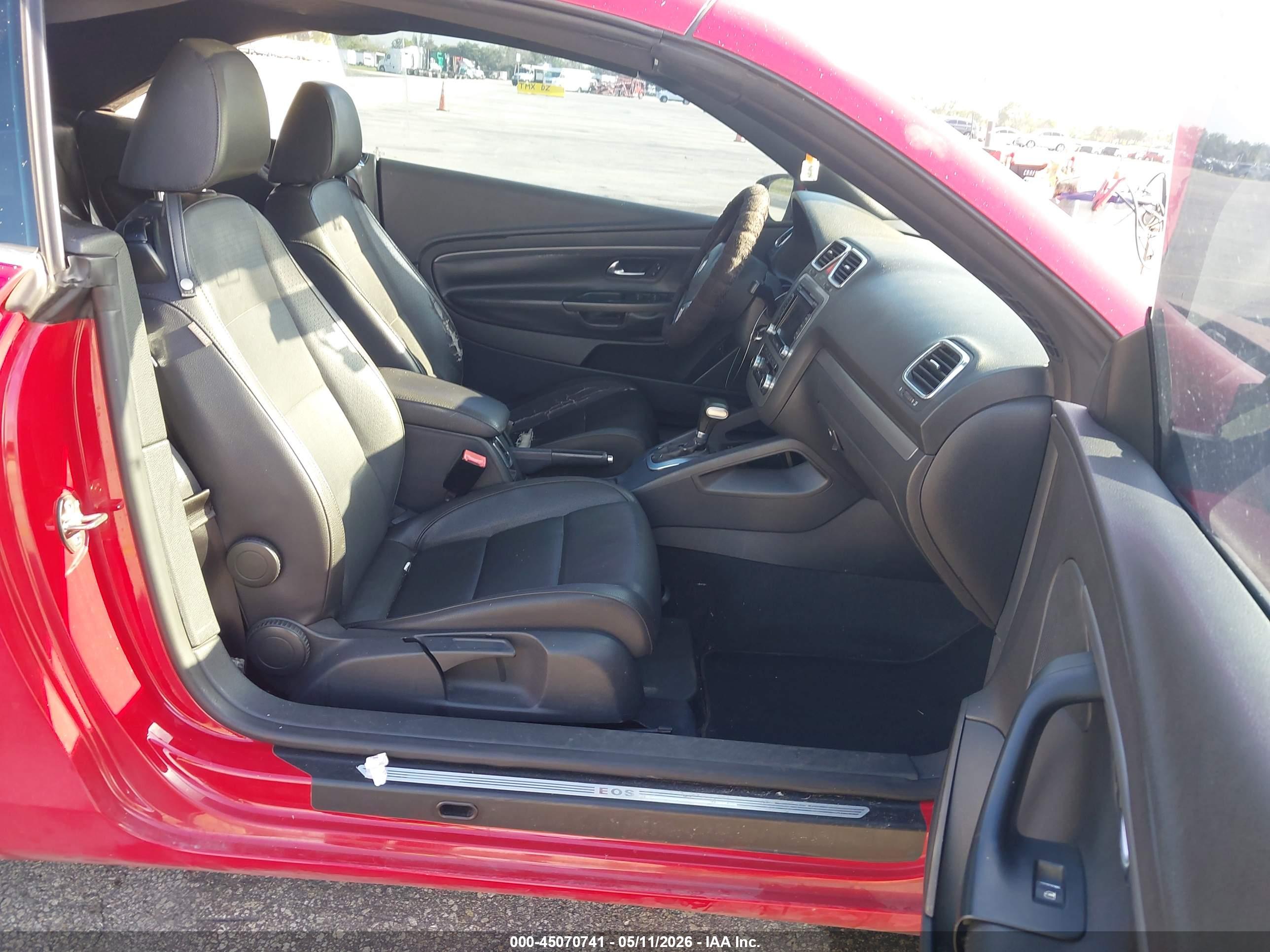 VOLKSWAGEN EOS image 5