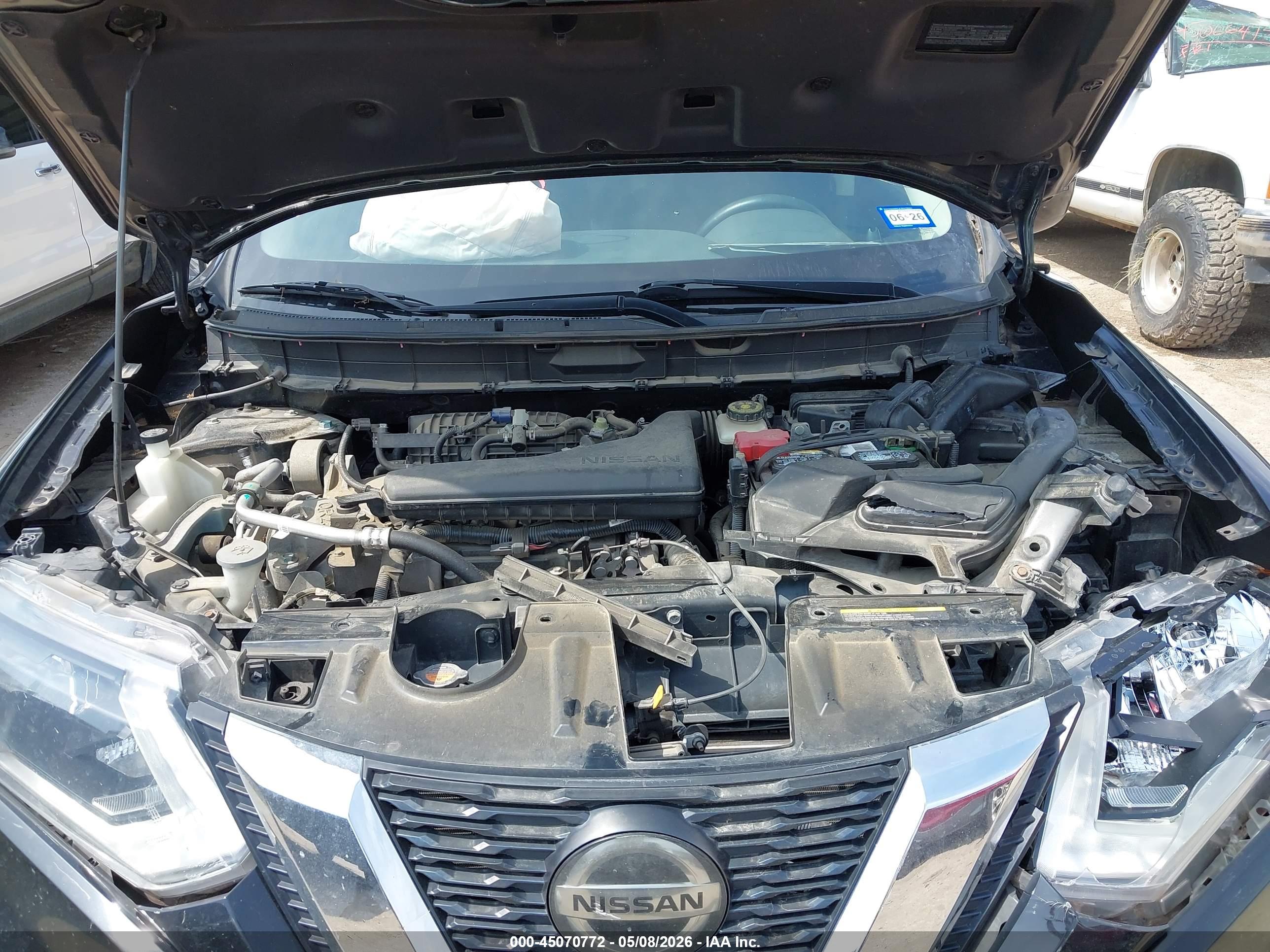 NISSAN ROGUE image 10