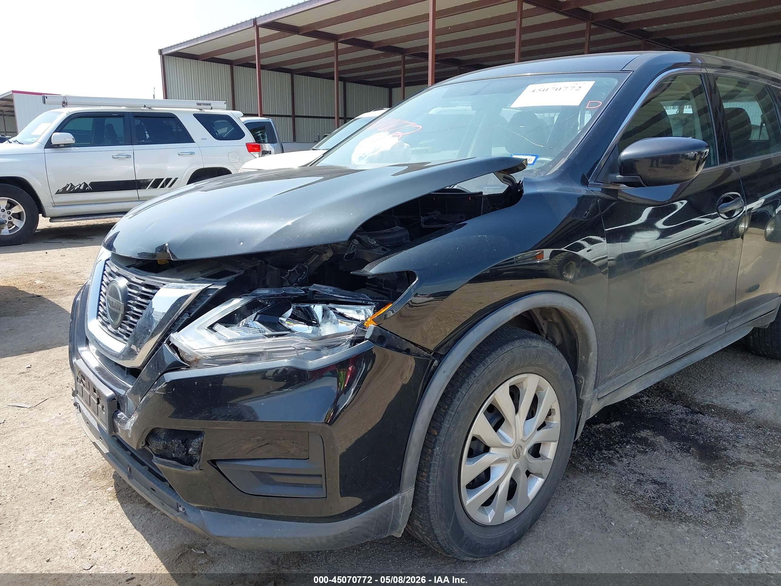 NISSAN ROGUE image 6