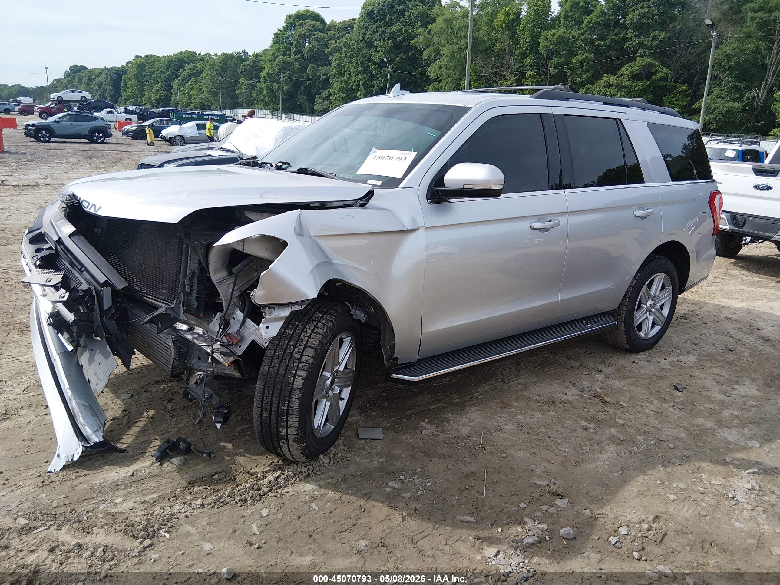FORD EXPEDITION image 2