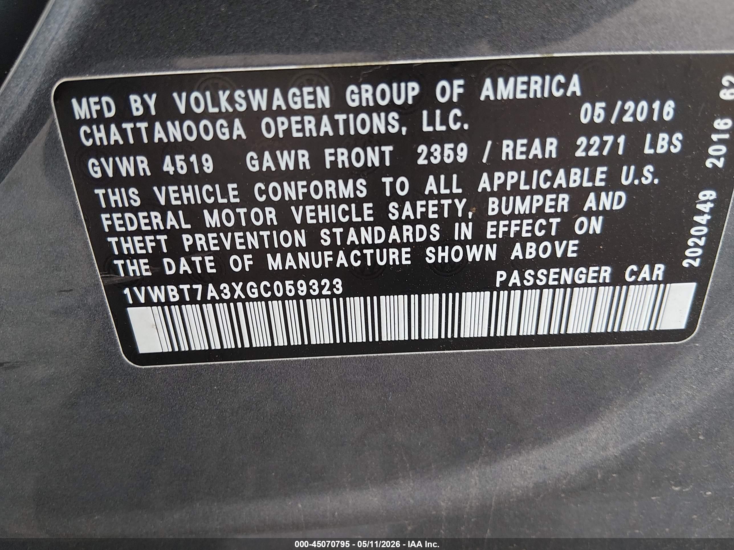 VOLKSWAGEN PASSAT image 9