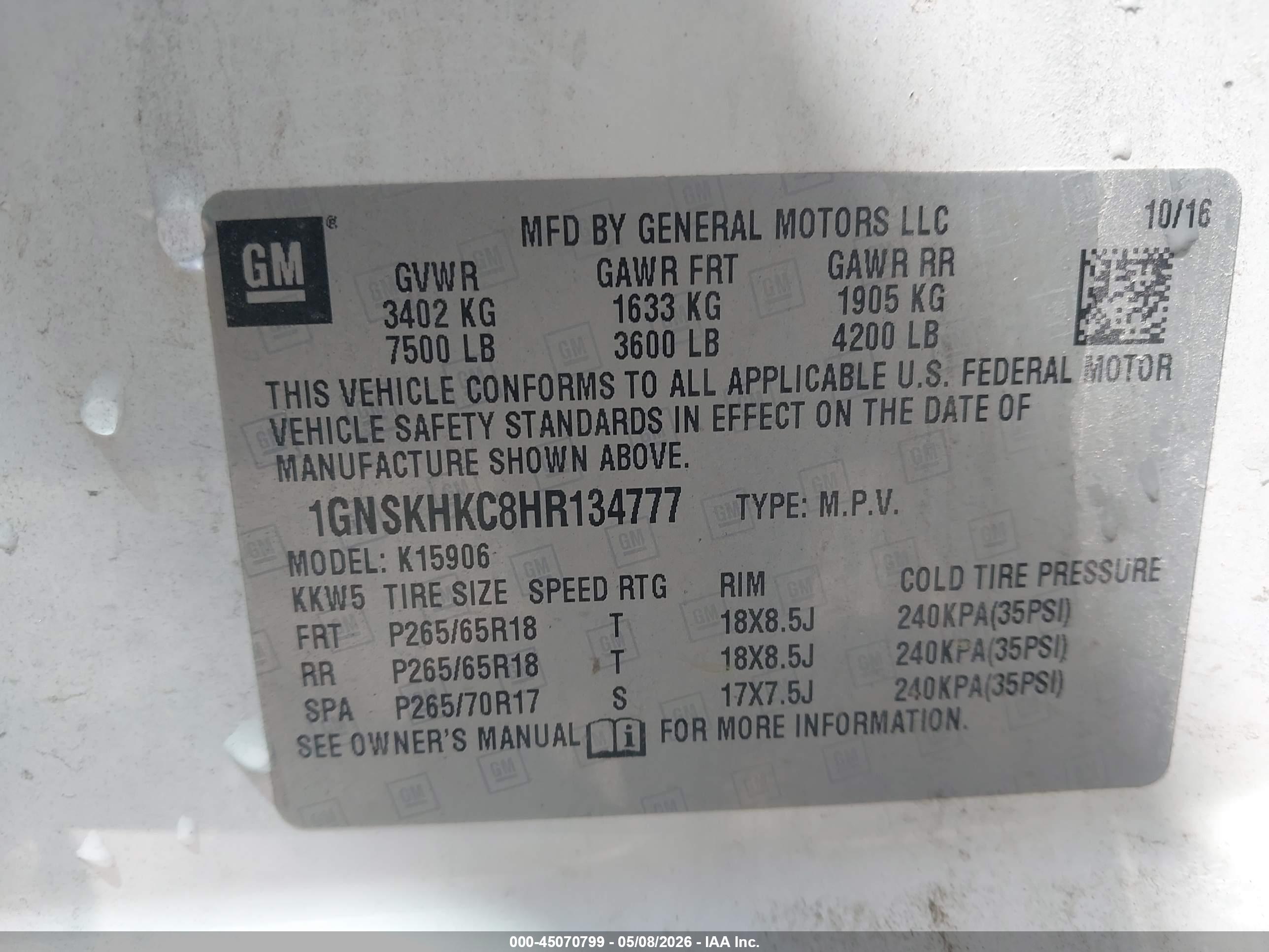 CHEVROLET SUBURBAN image 9