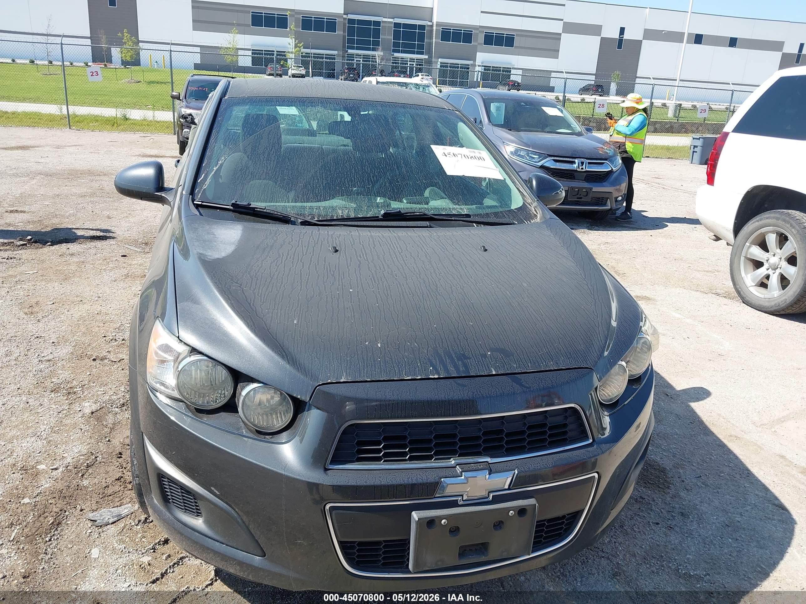 CHEVROLET SONIC image 6