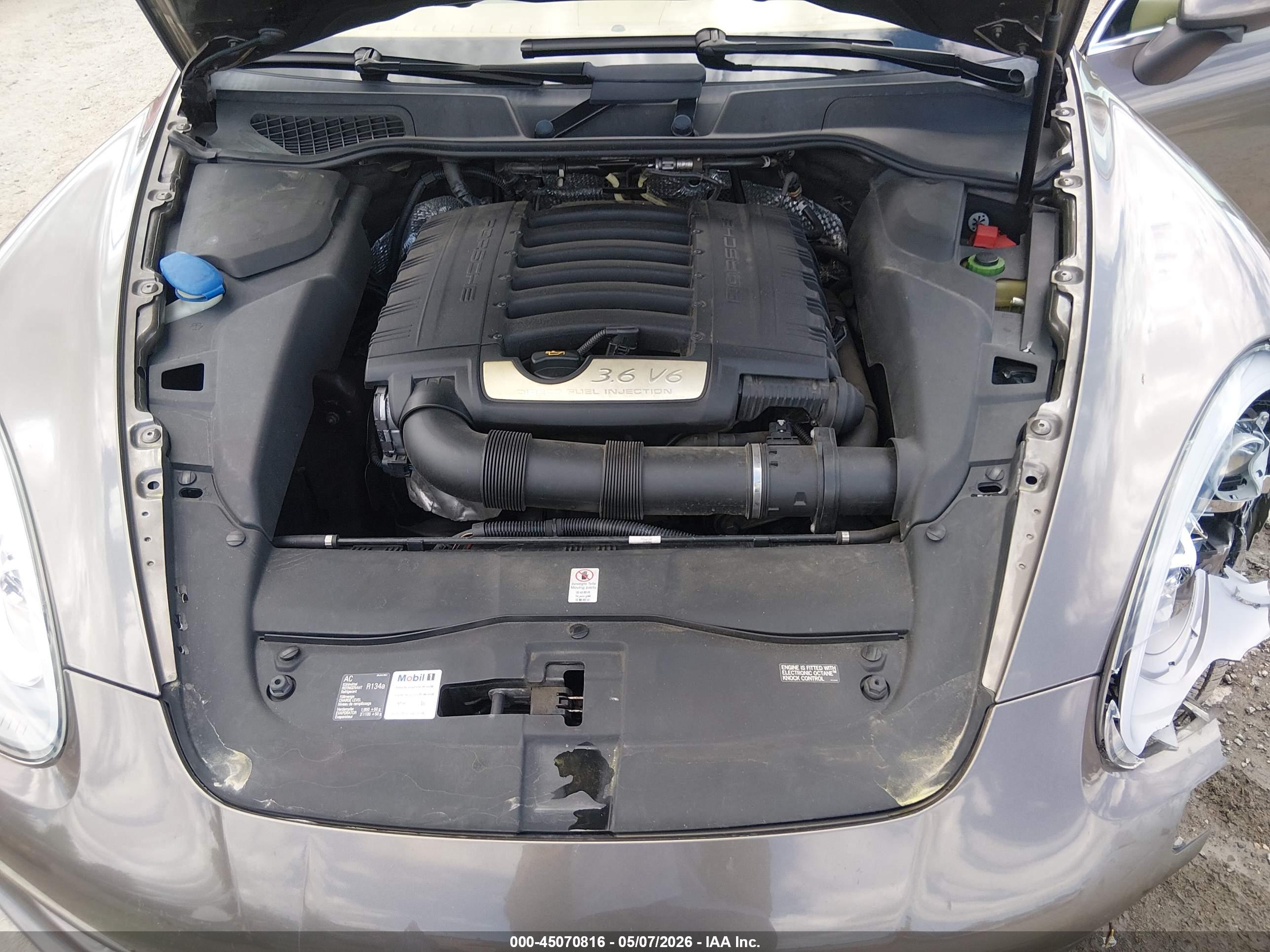 PORSCHE CAYENNE image 10