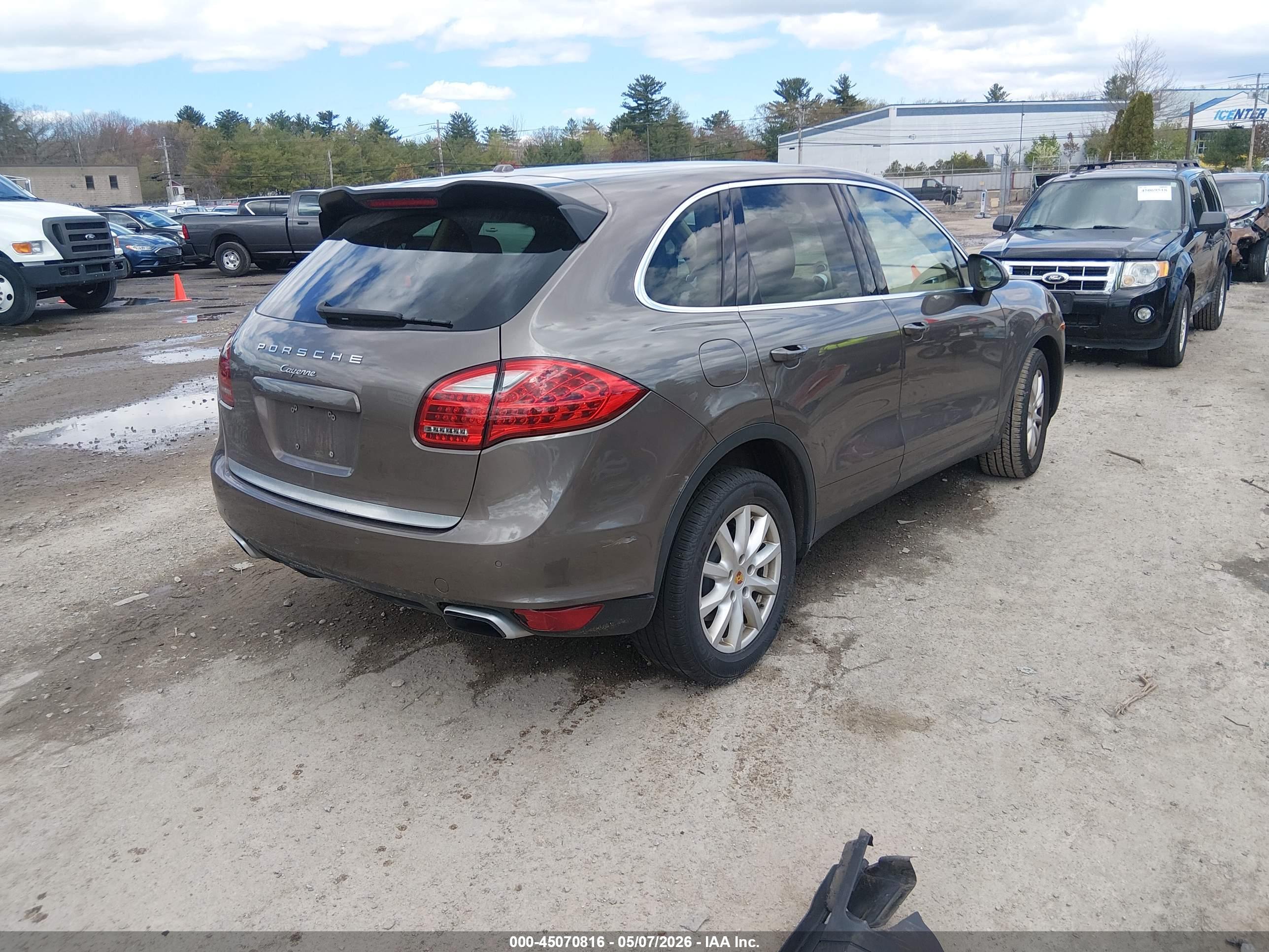 PORSCHE CAYENNE image 4