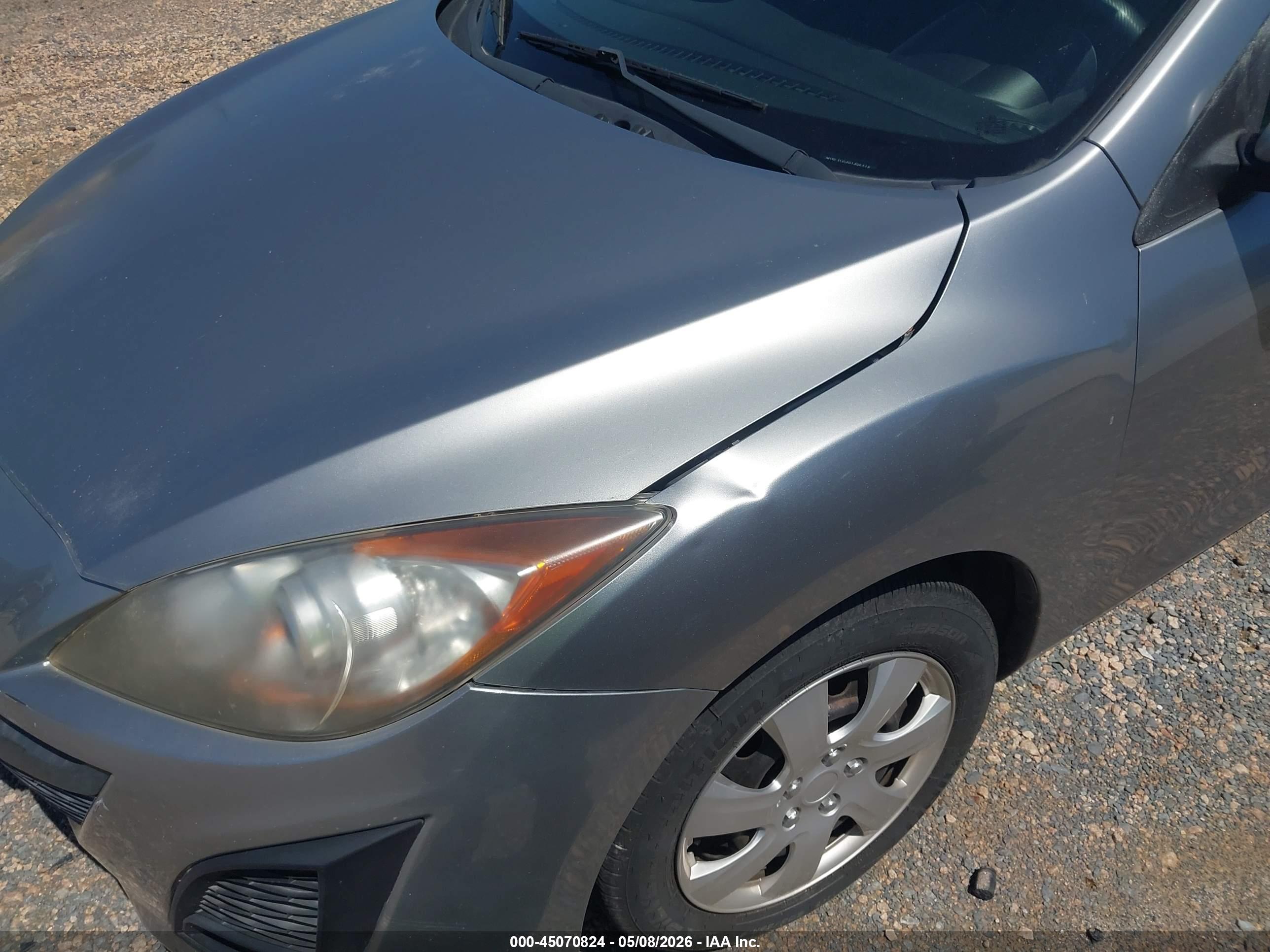 MAZDA MAZDA3 image 6
