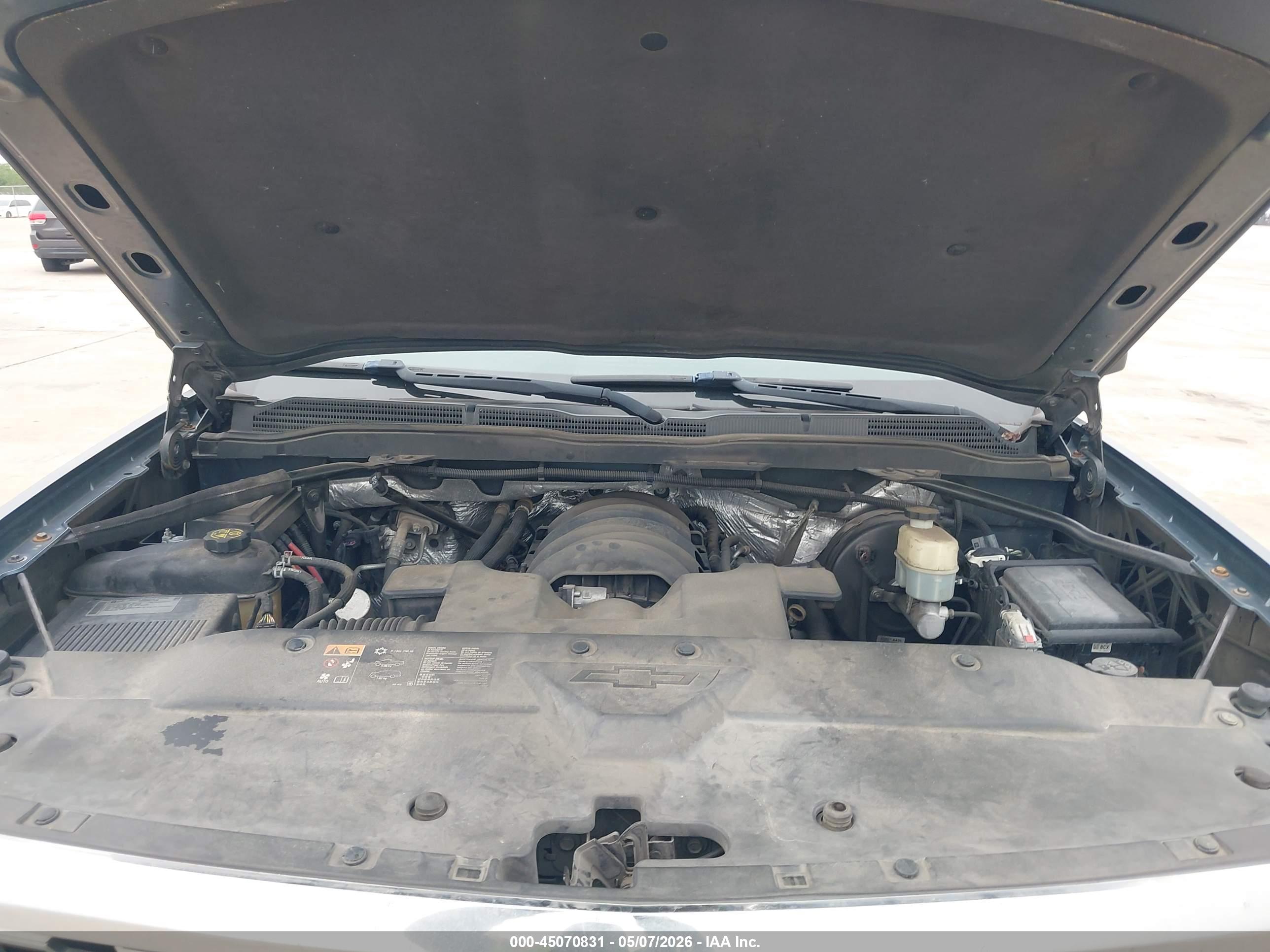 CHEVROLET SILVERADO image 10
