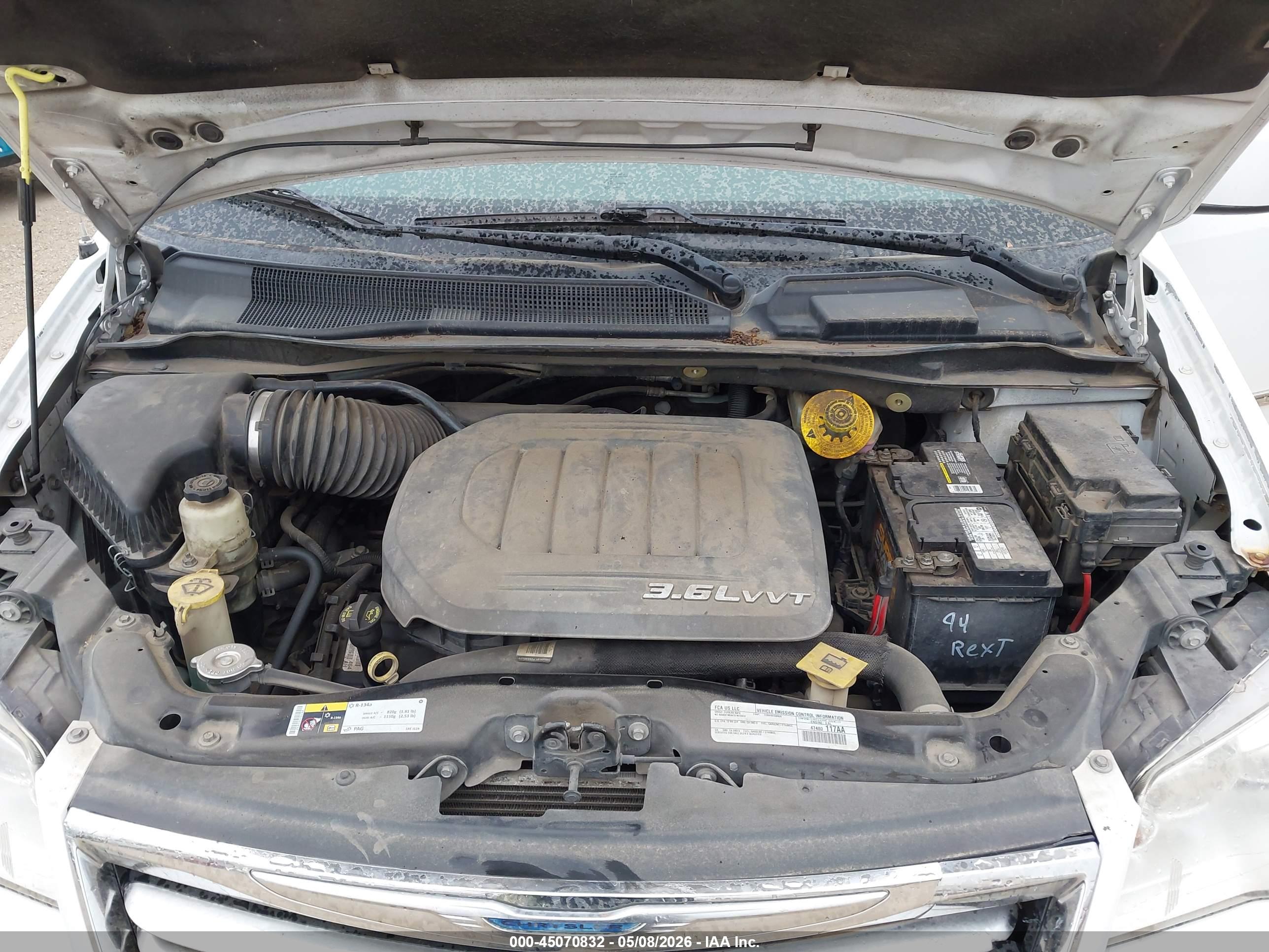 CHRYSLER TOWN image 10