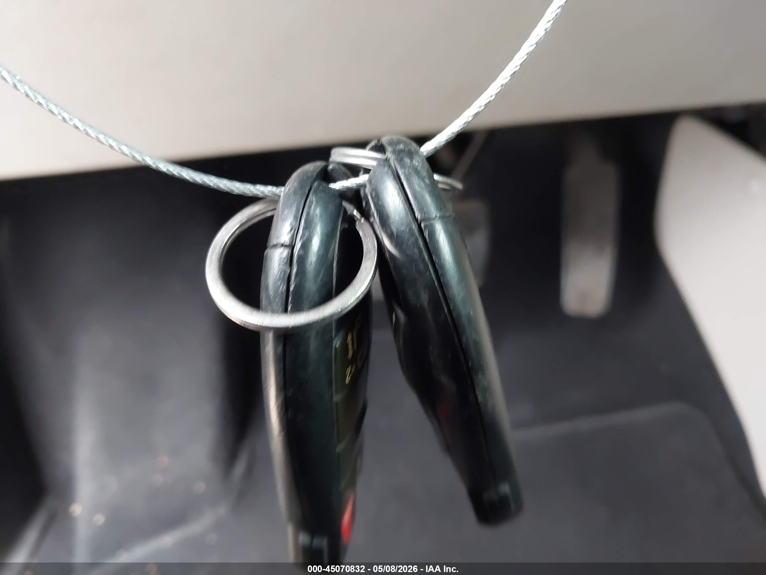 CHRYSLER TOWN image 11