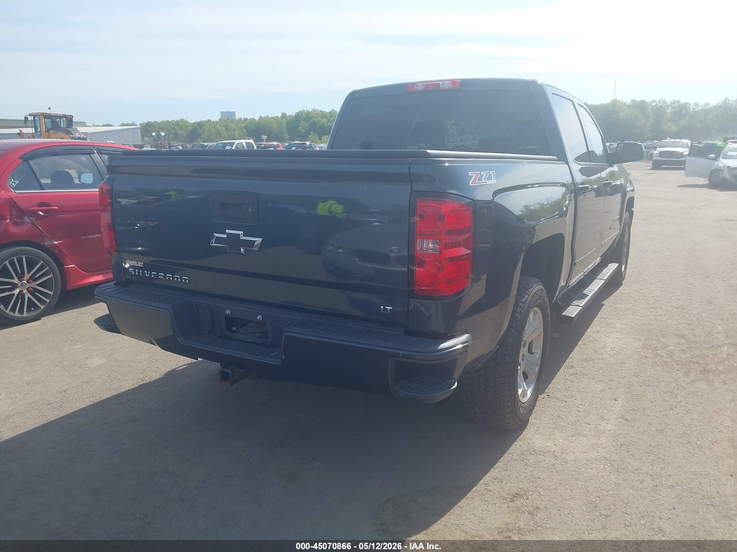 CHEVROLET SILVERADO image 4