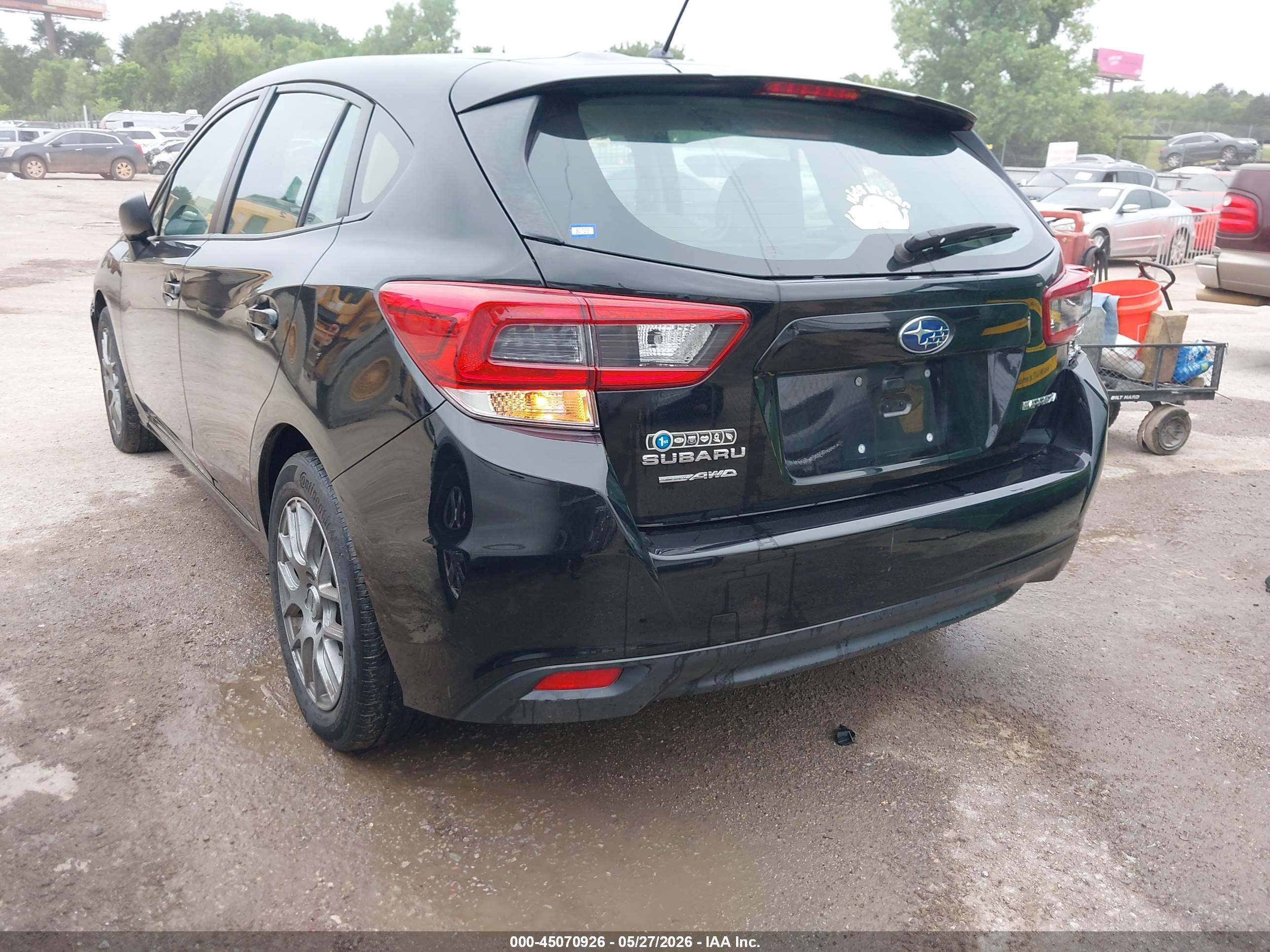 SUBARU IMPREZA image 3