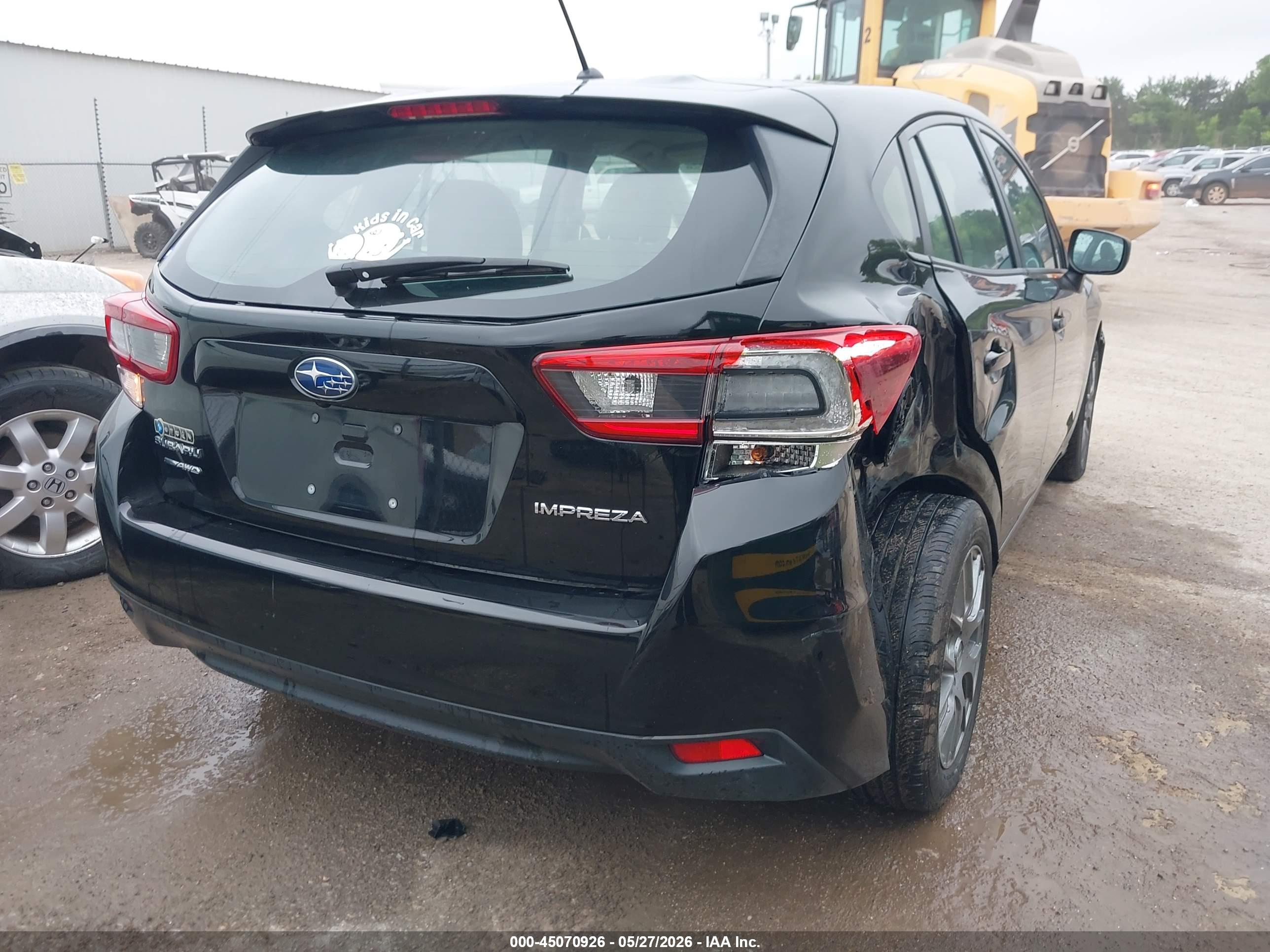 SUBARU IMPREZA image 4
