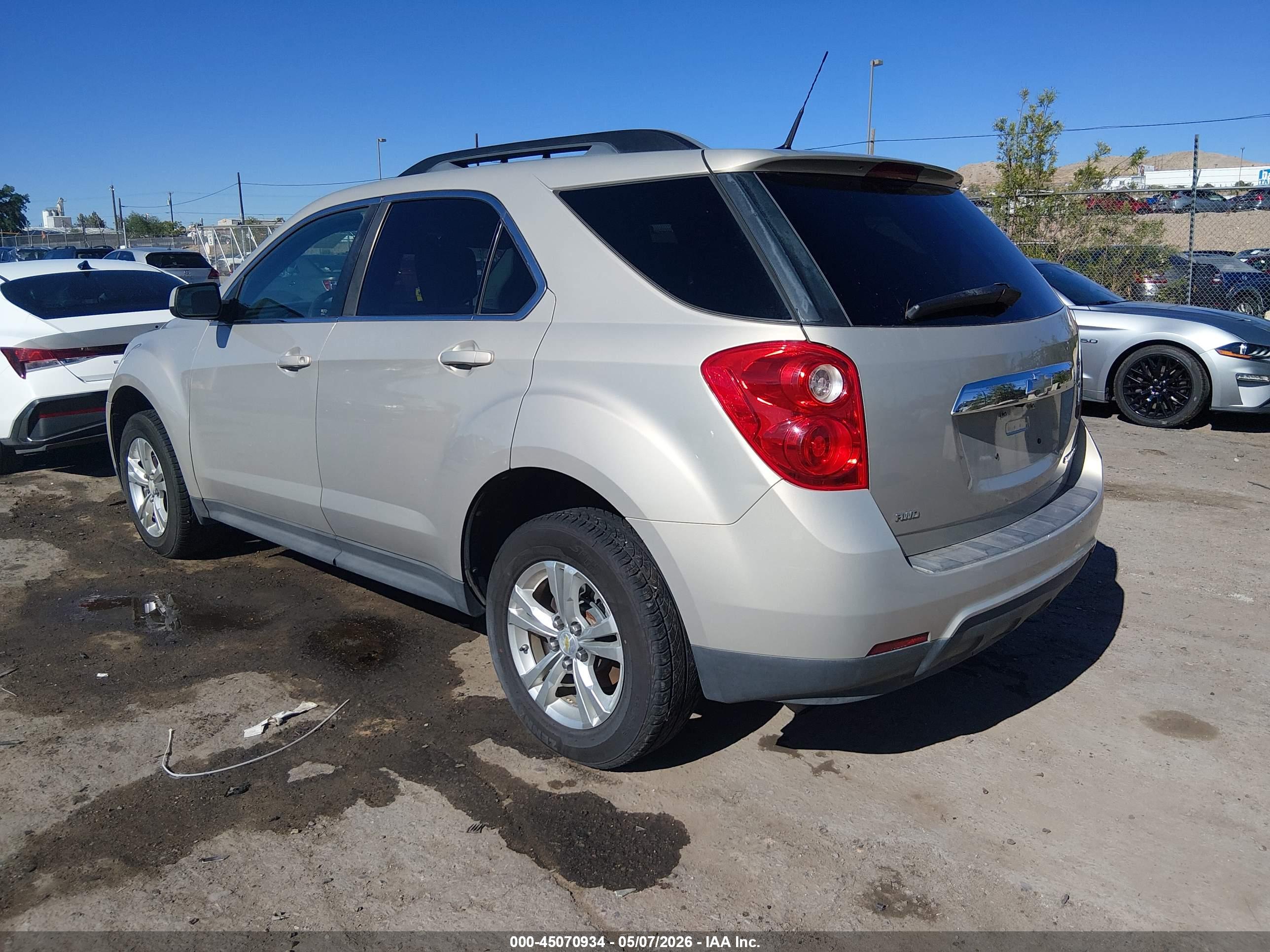 CHEVROLET EQUINOX image 3