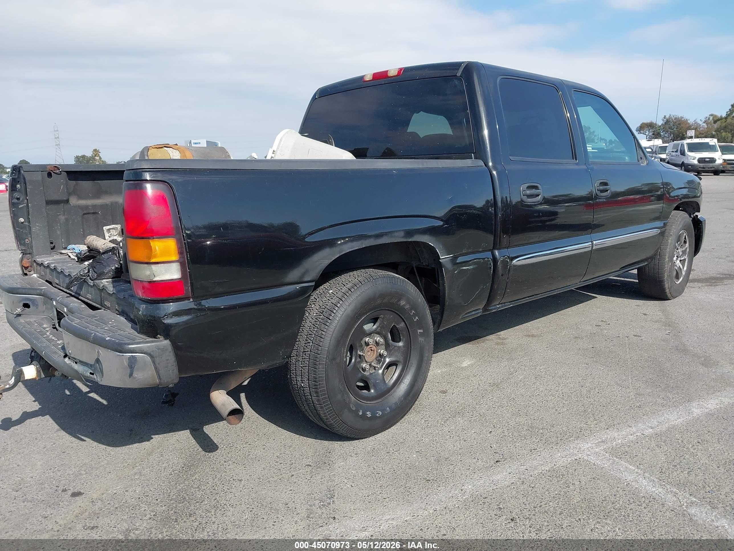 GMC SIERRA image 4