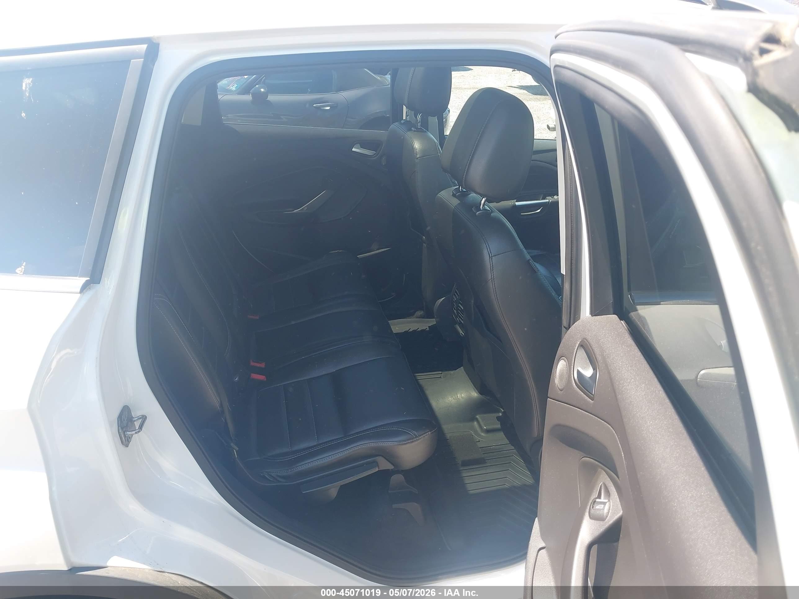 FORD ESCAPE image 8