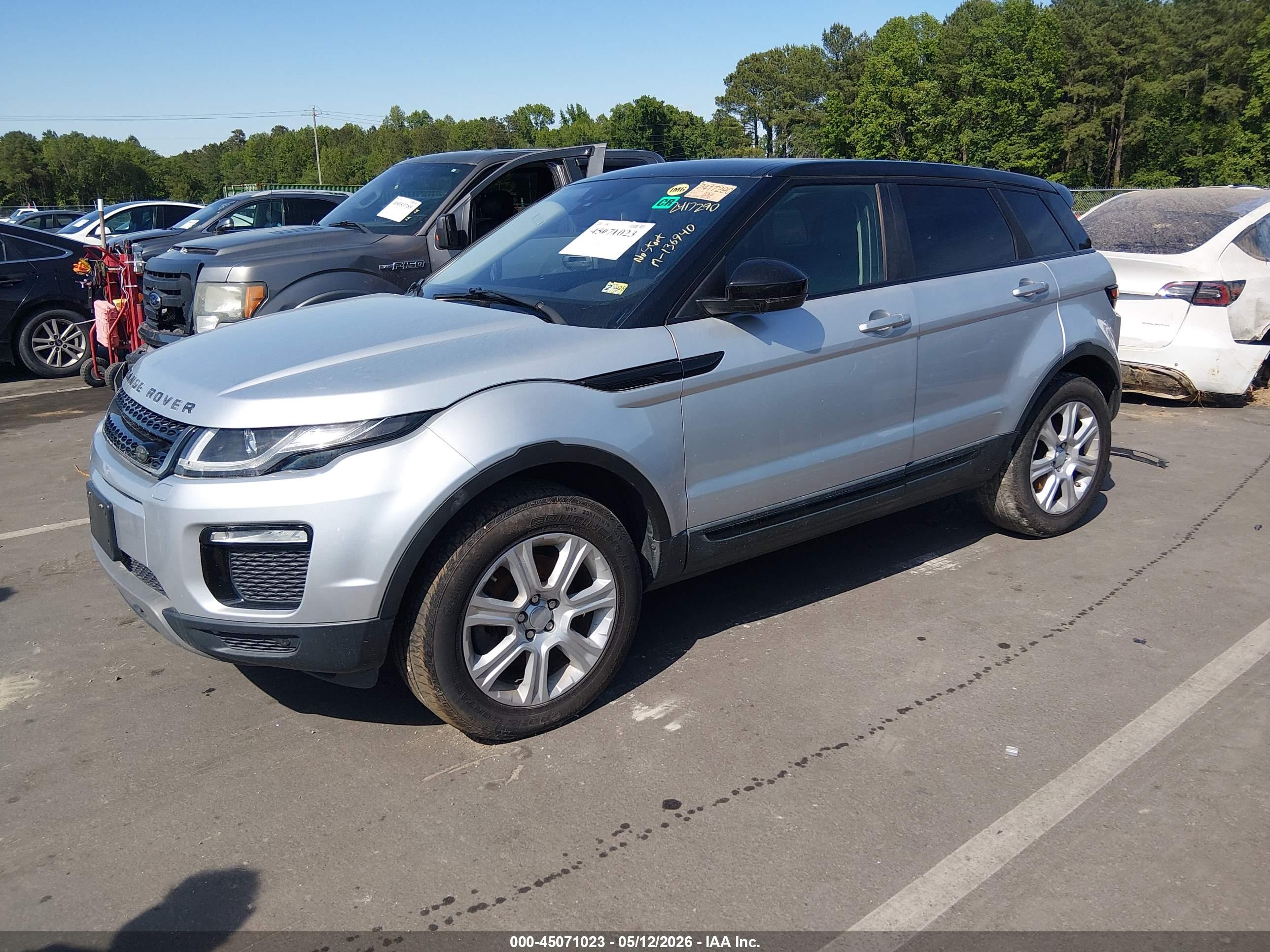 LAND ROVER image 2