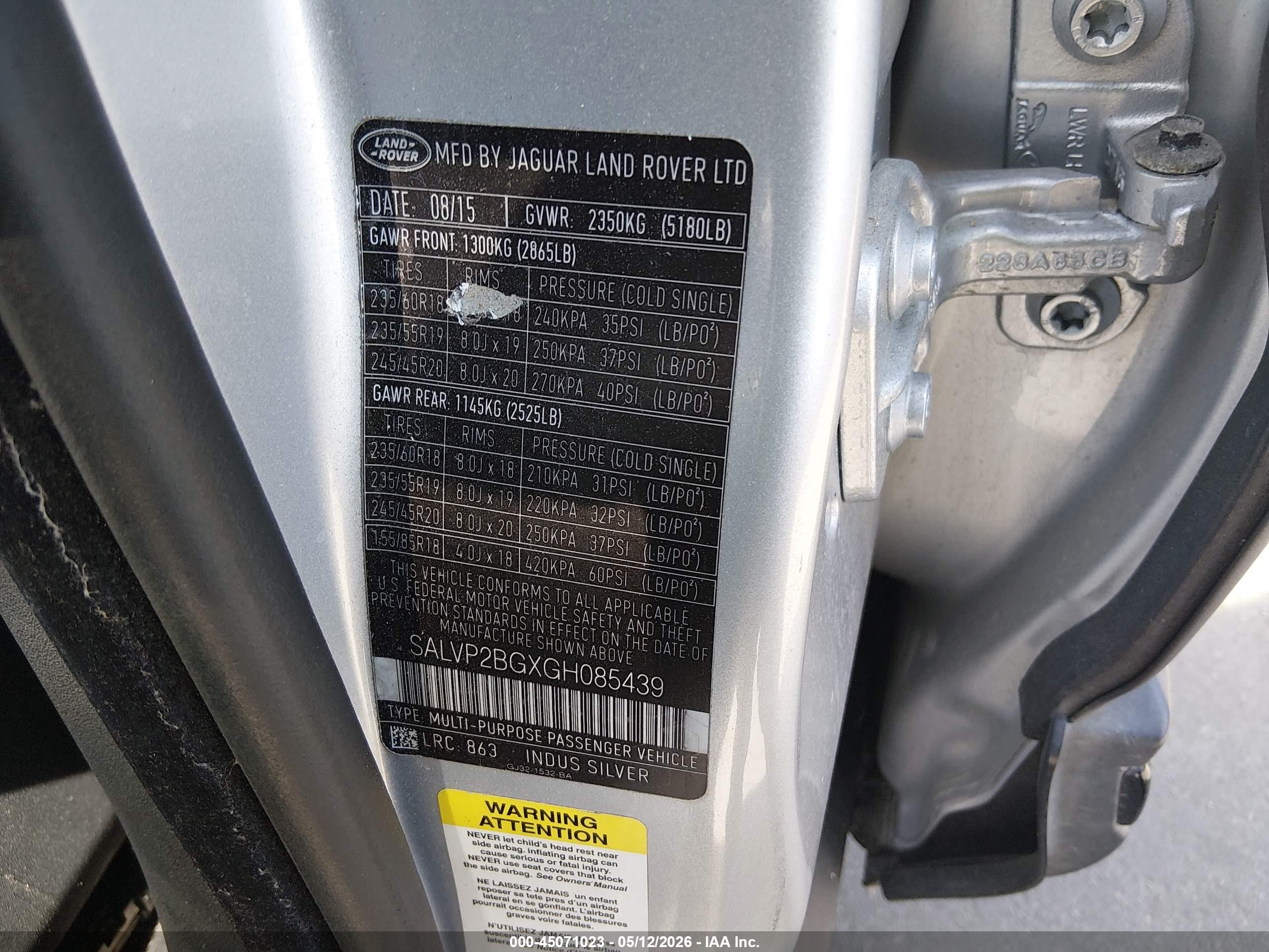 LAND ROVER image 9