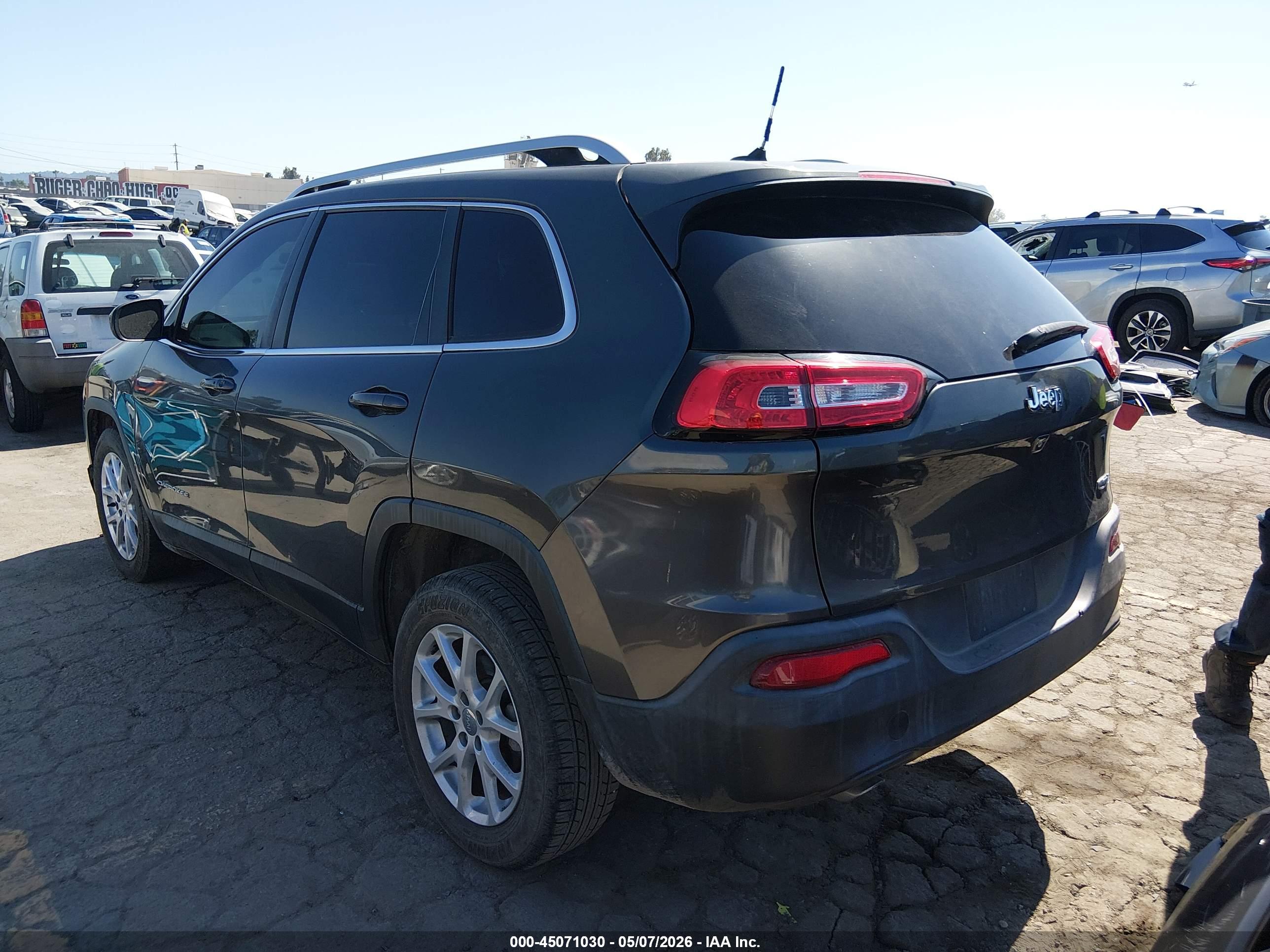 JEEP CHEROKEE image 3