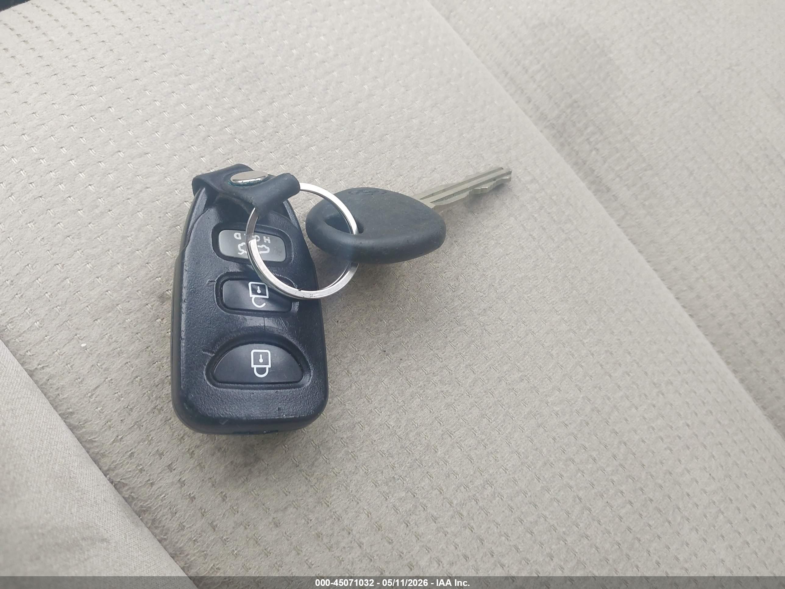 HYUNDAI SONATA image 11