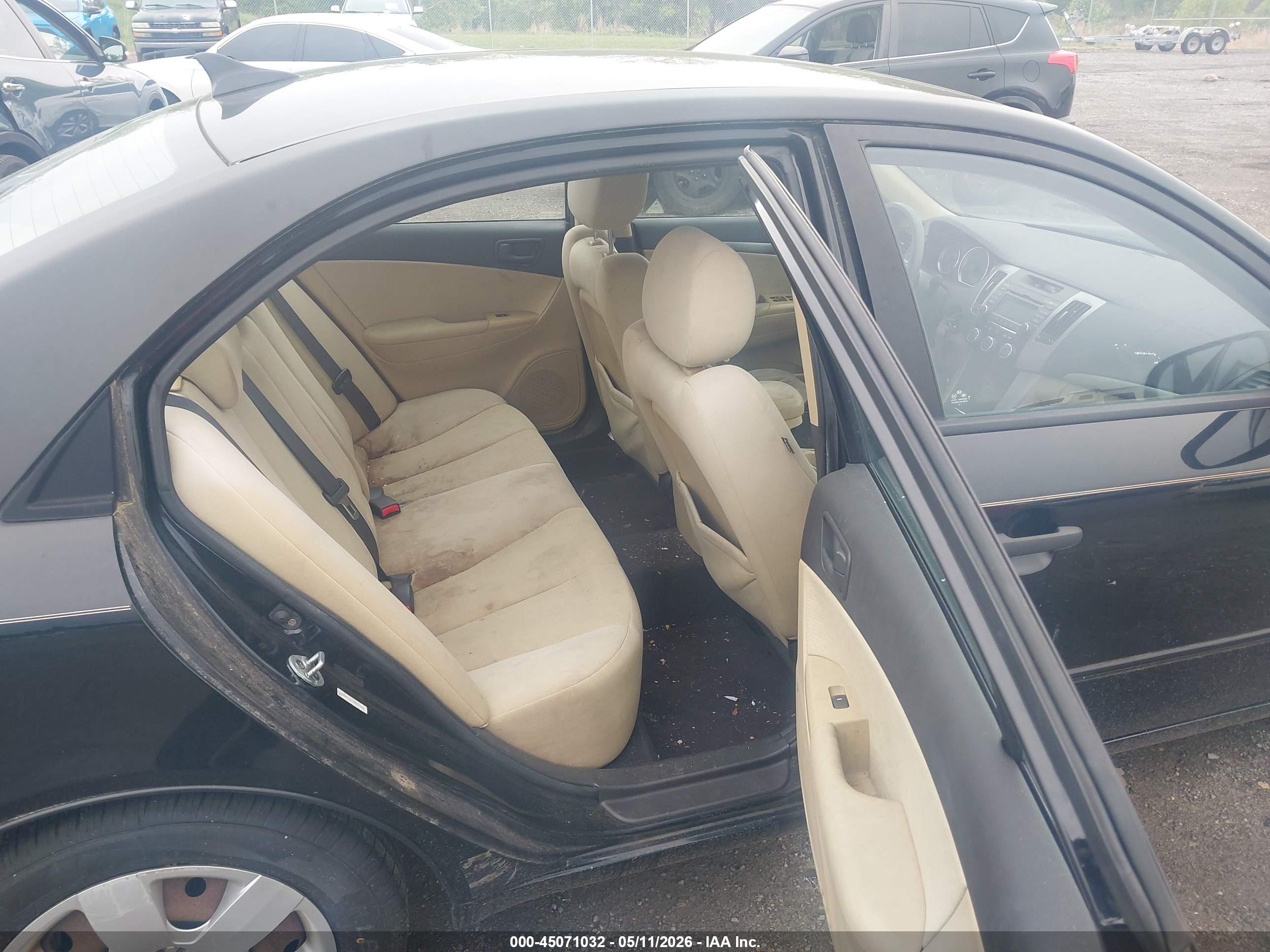 HYUNDAI SONATA image 8