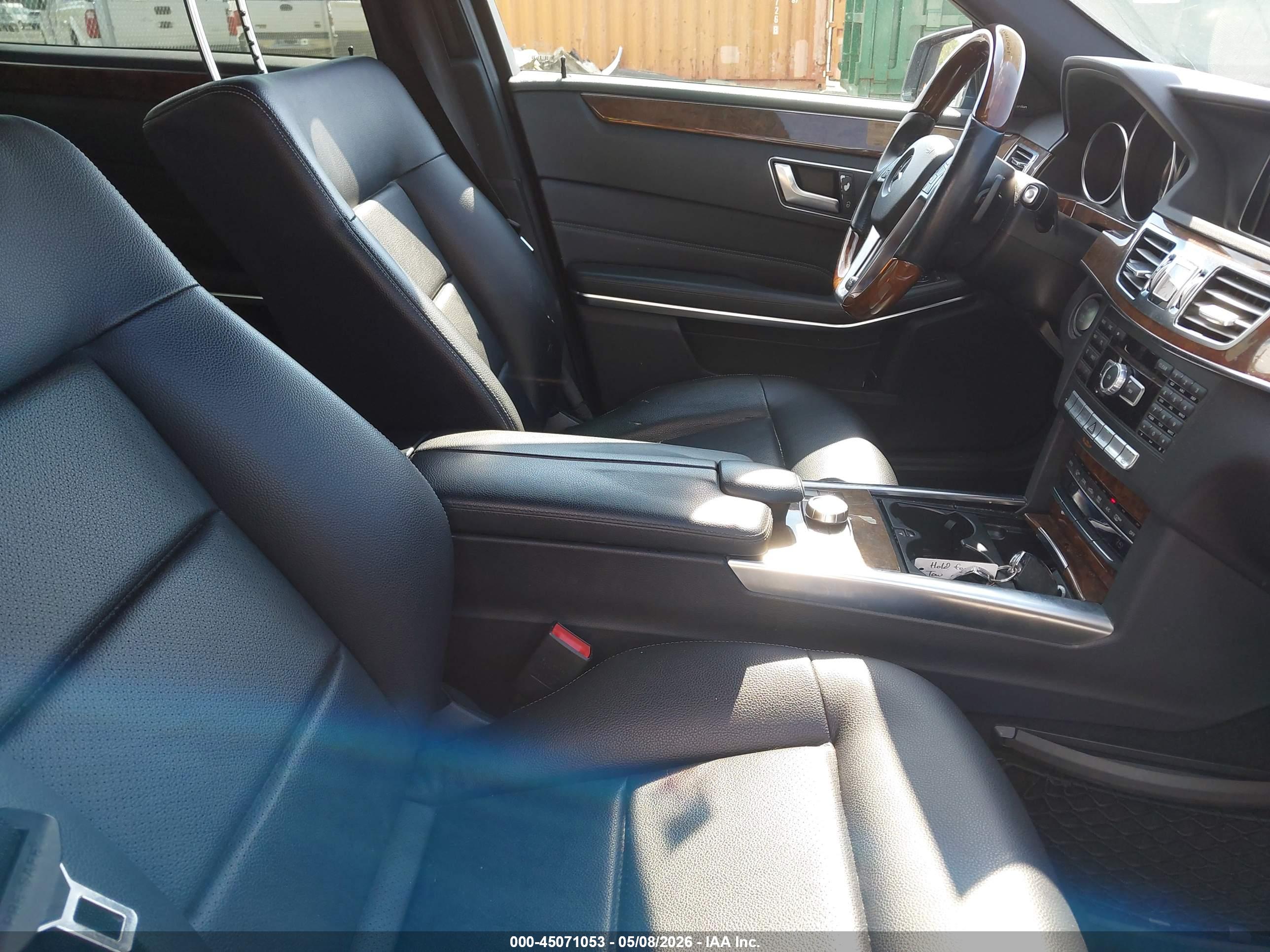 MERCEDES-BENZ E image 5