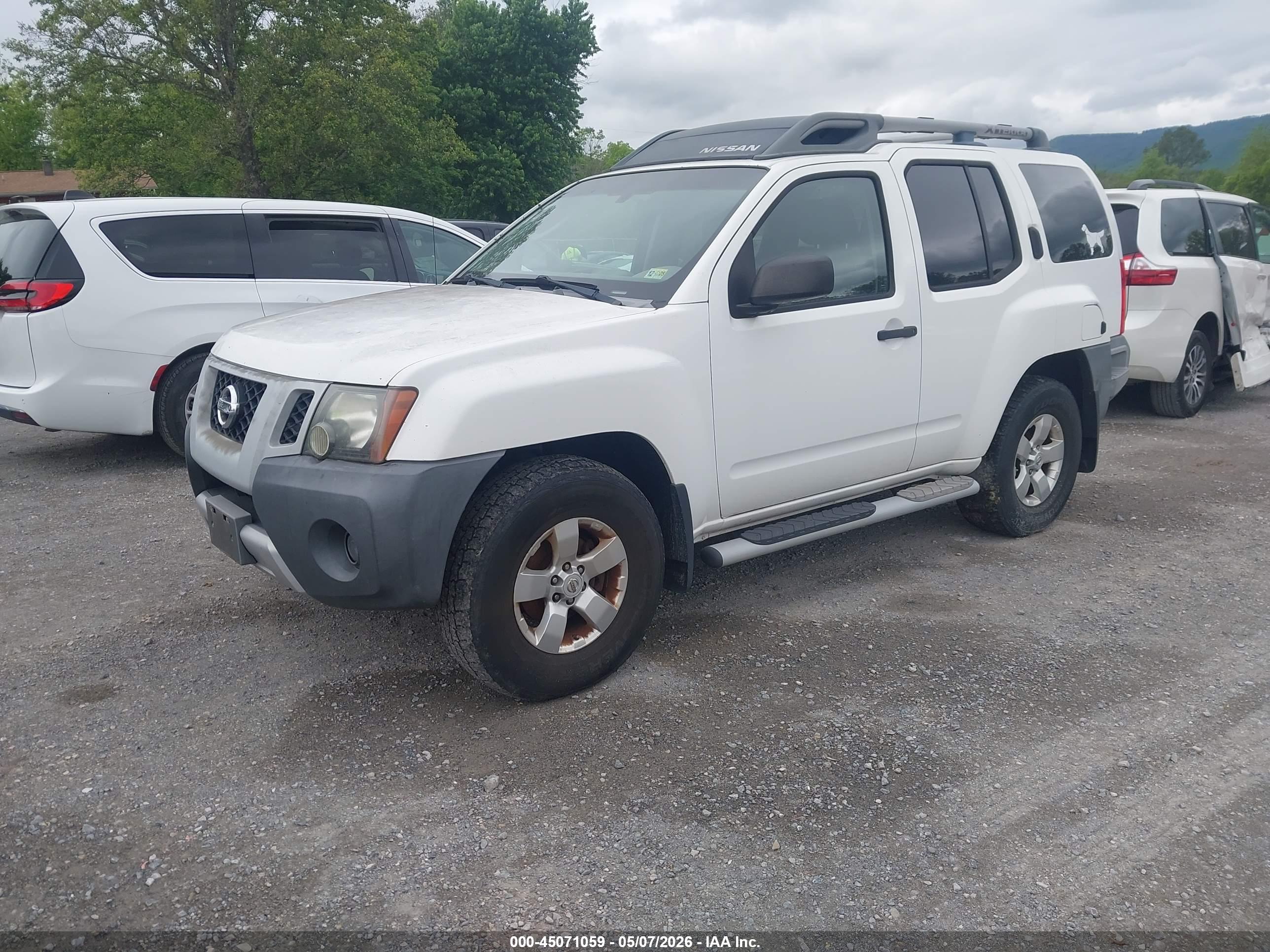 NISSAN XTERRA image 2