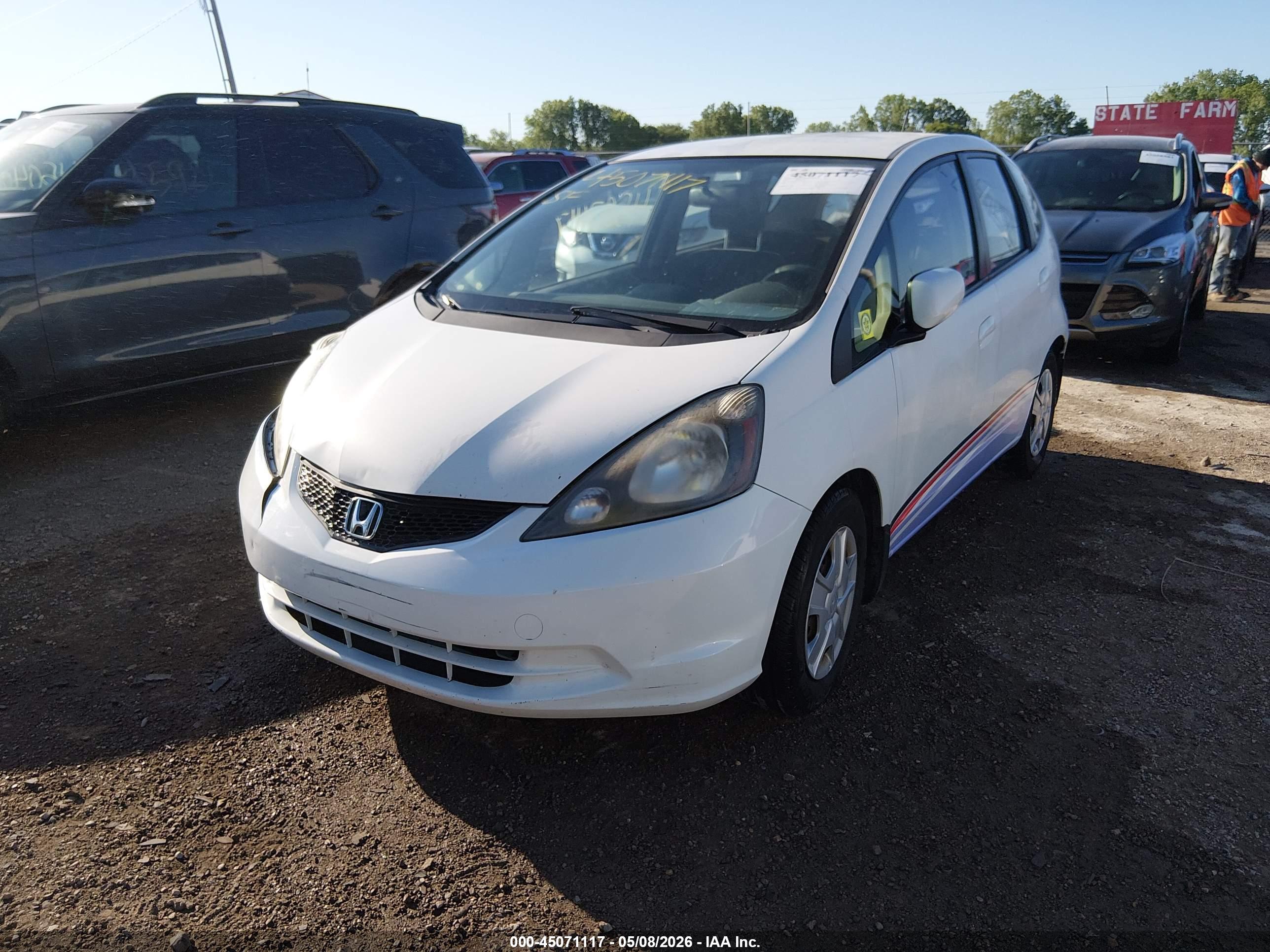 HONDA FIT image 2