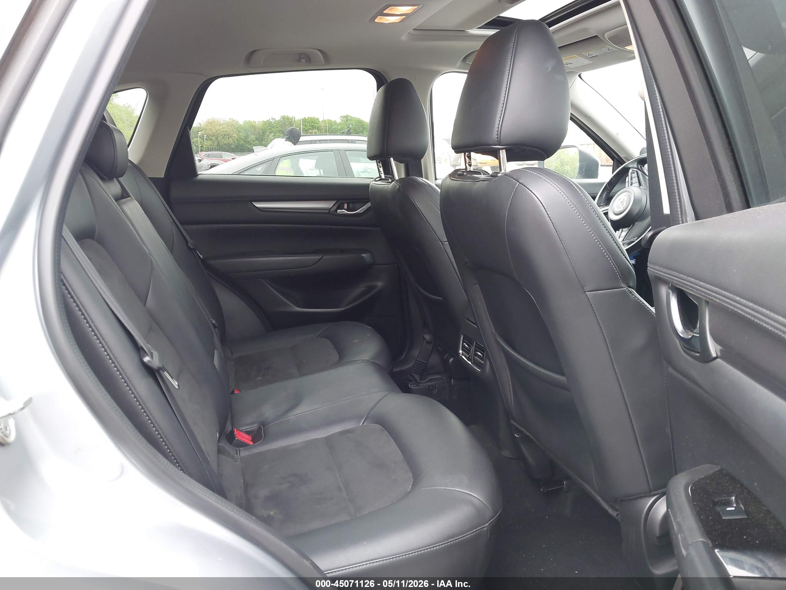 MAZDA CX-5 image 8
