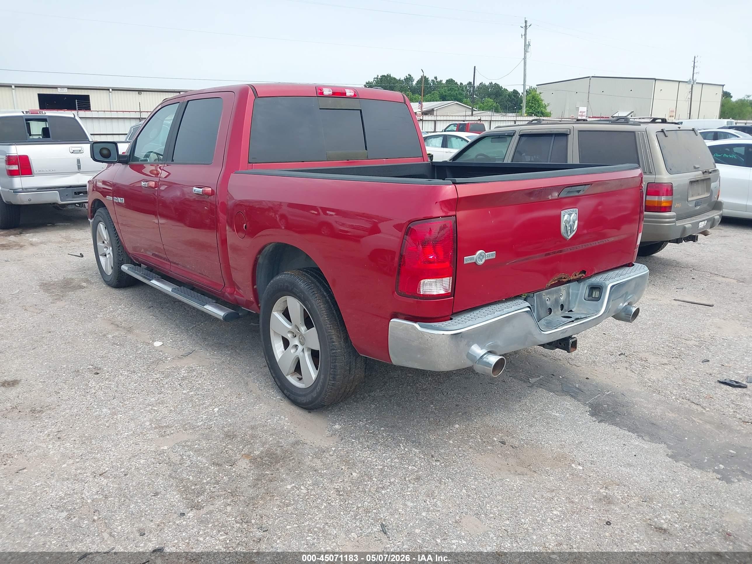 DODGE RAM image 3
