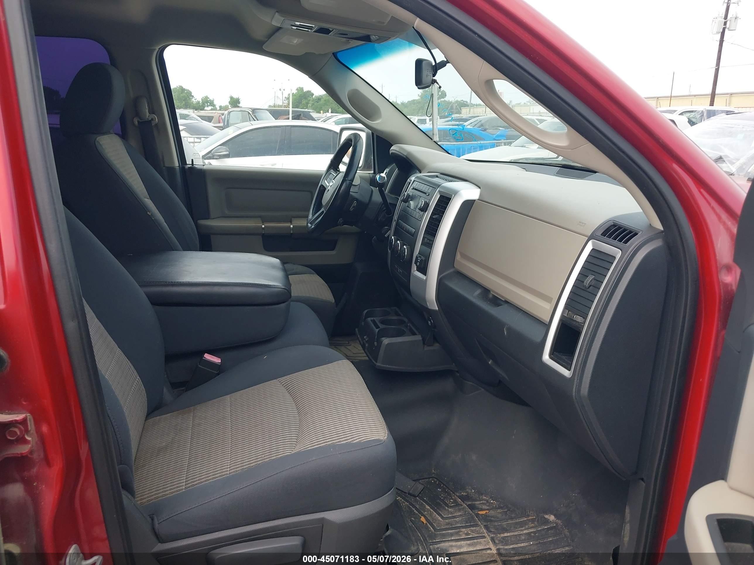 DODGE RAM image 5