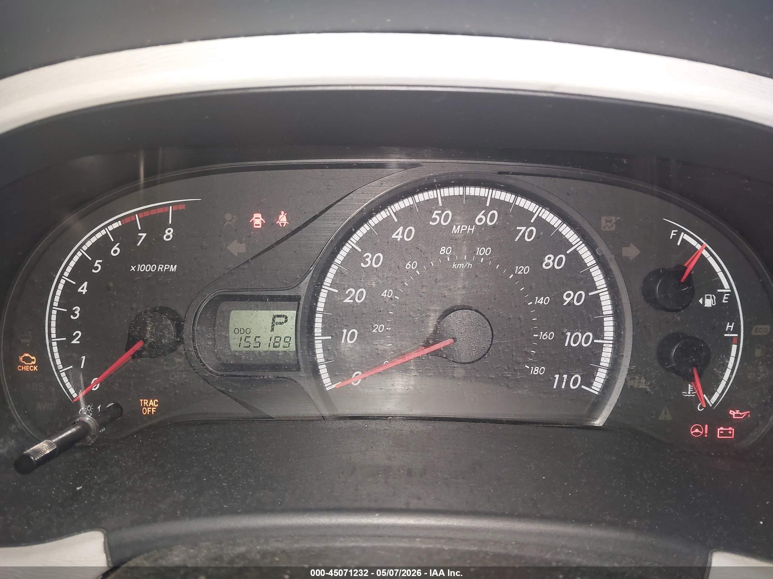 TOYOTA SIENNA image 7