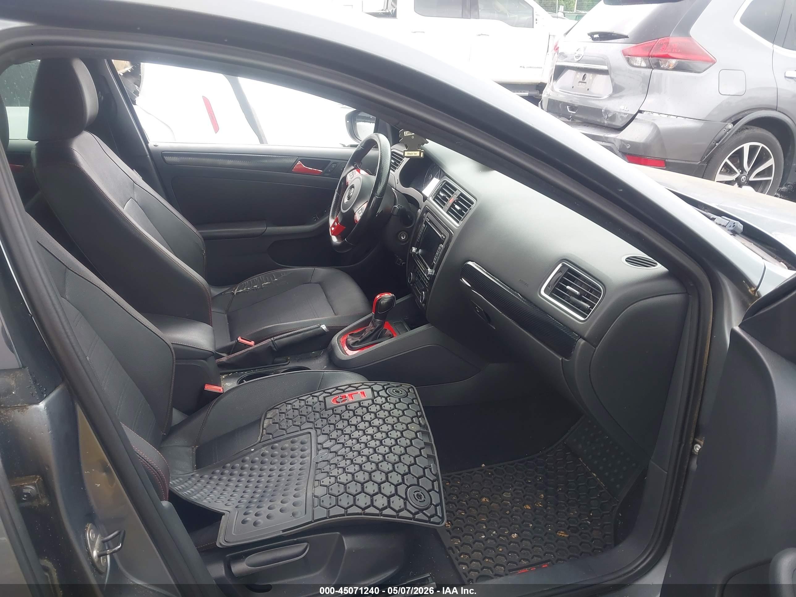 VOLKSWAGEN JETTA image 5