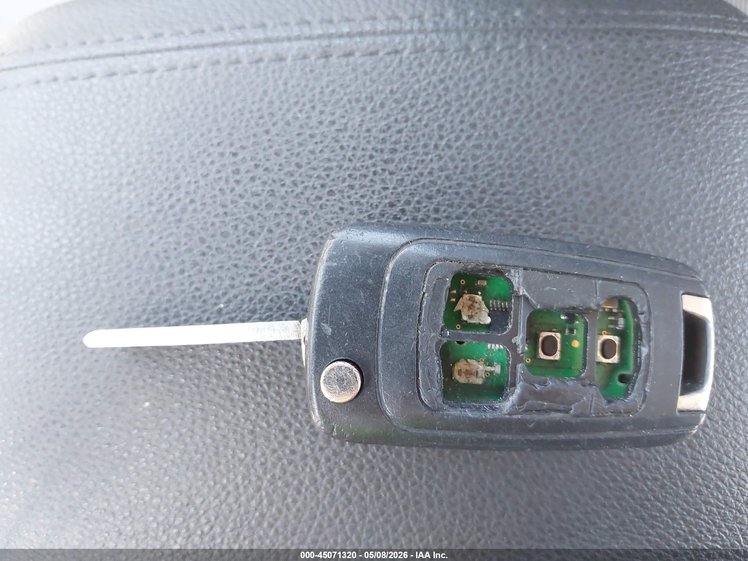 CHEVROLET CRUZE image 11