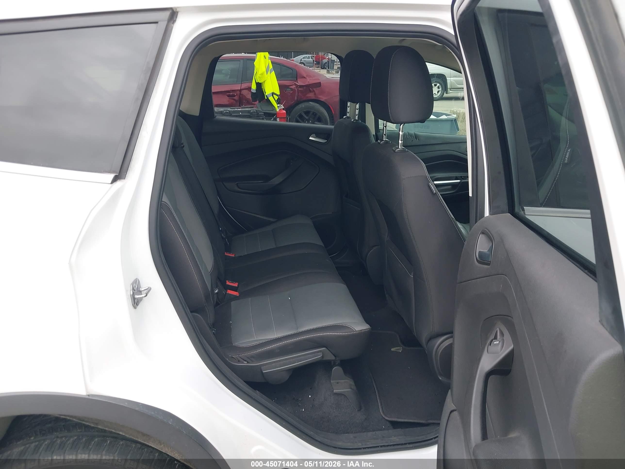 FORD ESCAPE image 8