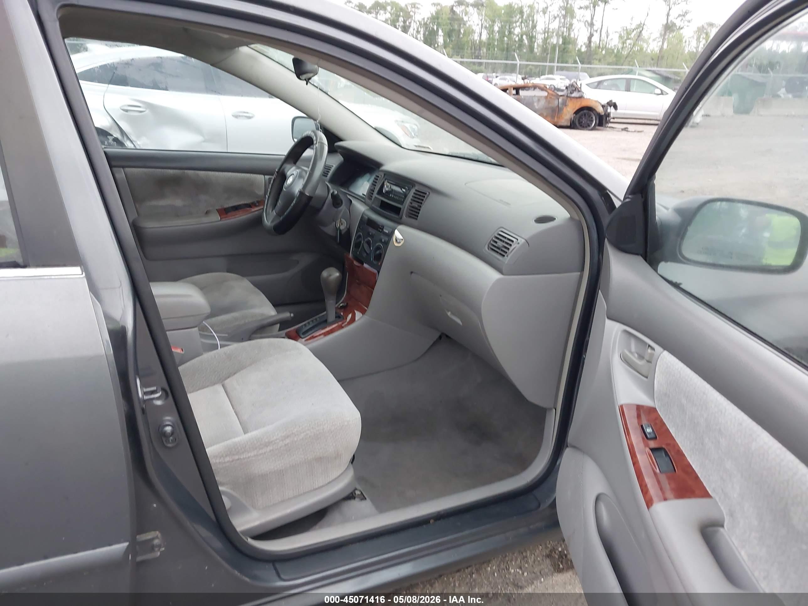 TOYOTA COROLLA image 5