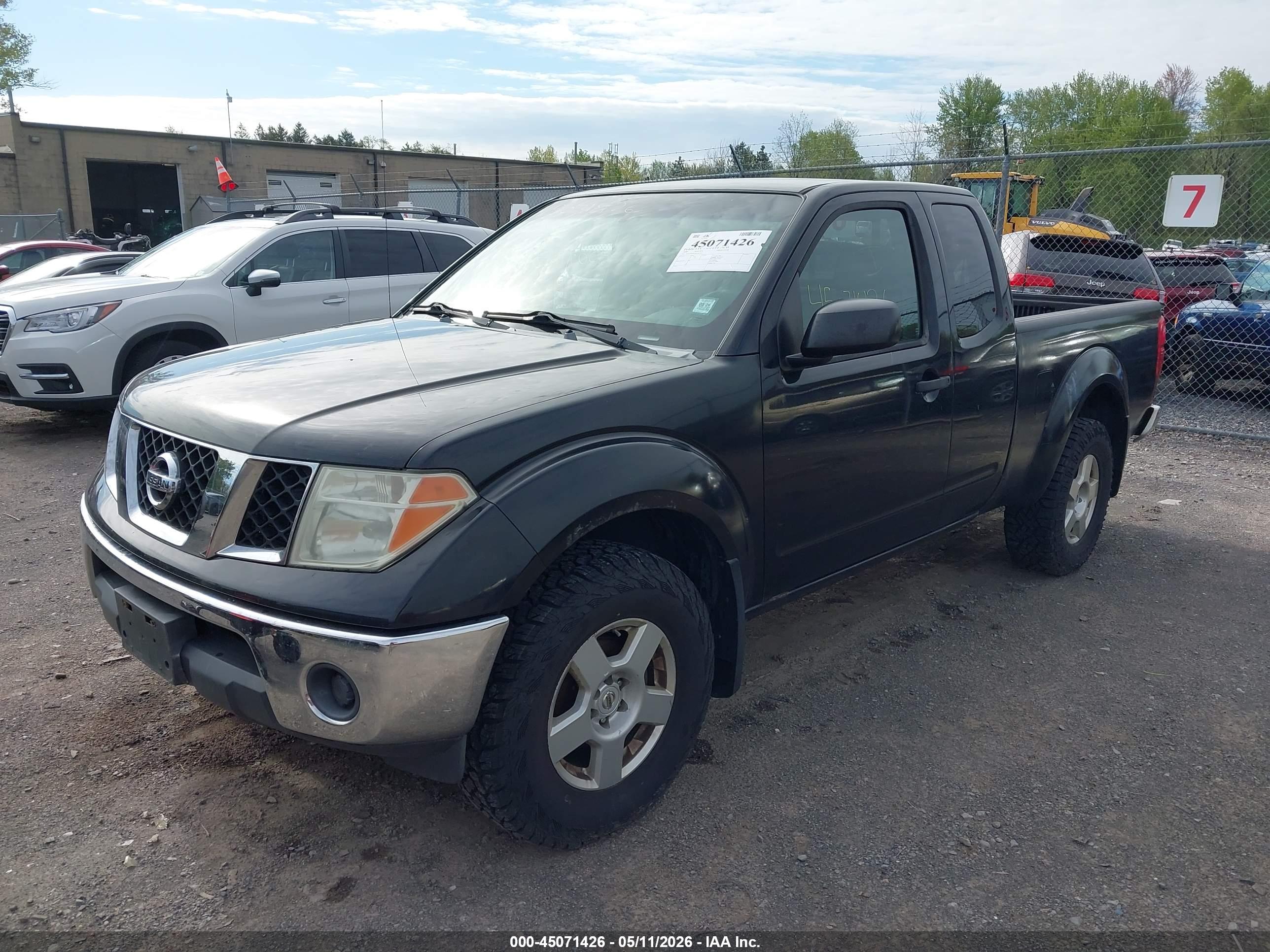 NISSAN FRONTIER image 2