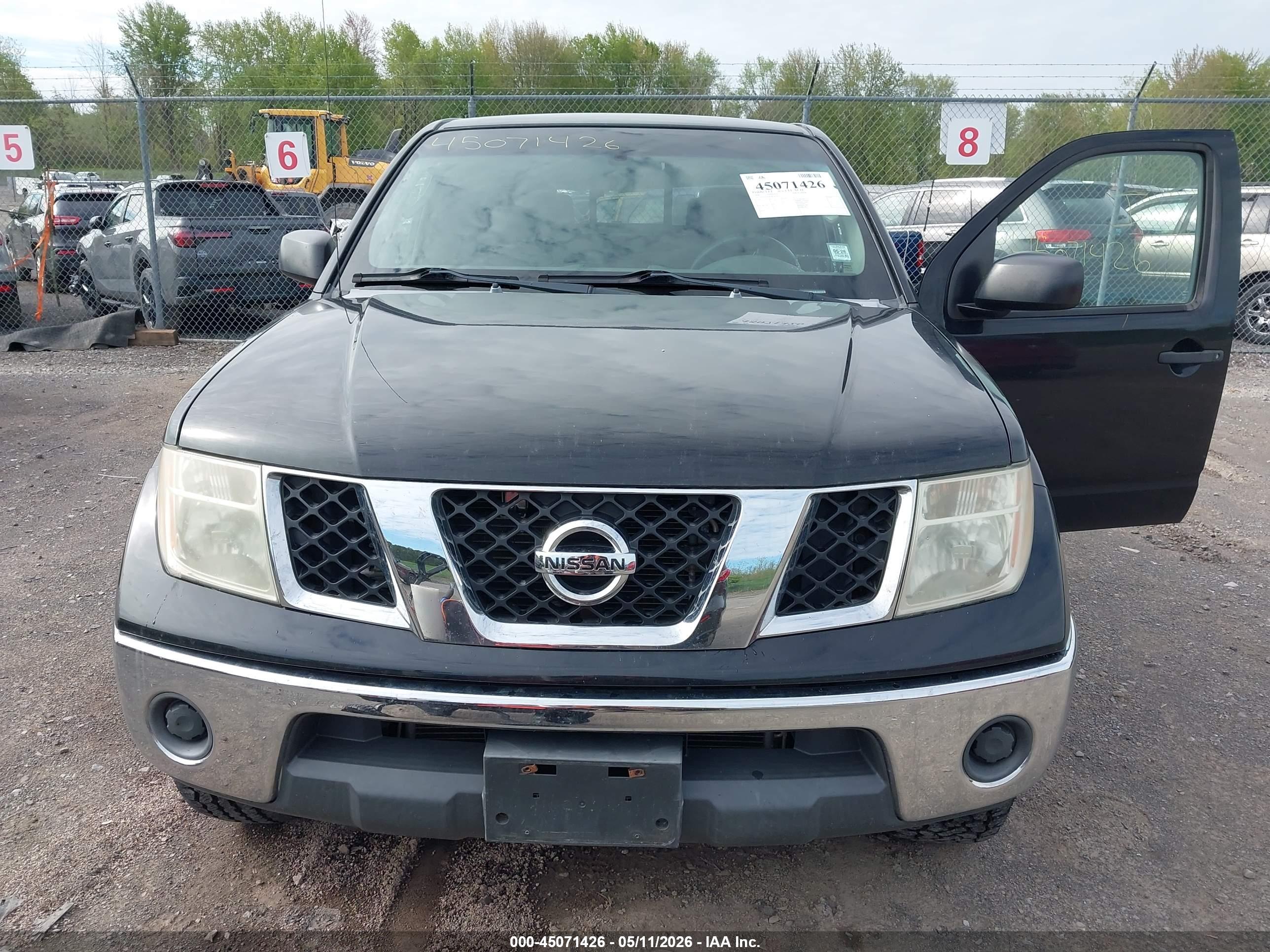 NISSAN FRONTIER image 6