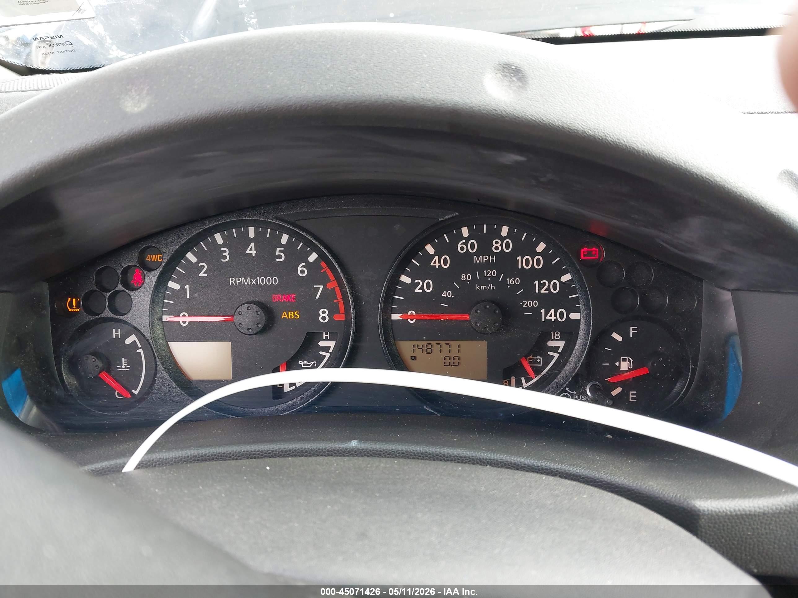 NISSAN FRONTIER image 7