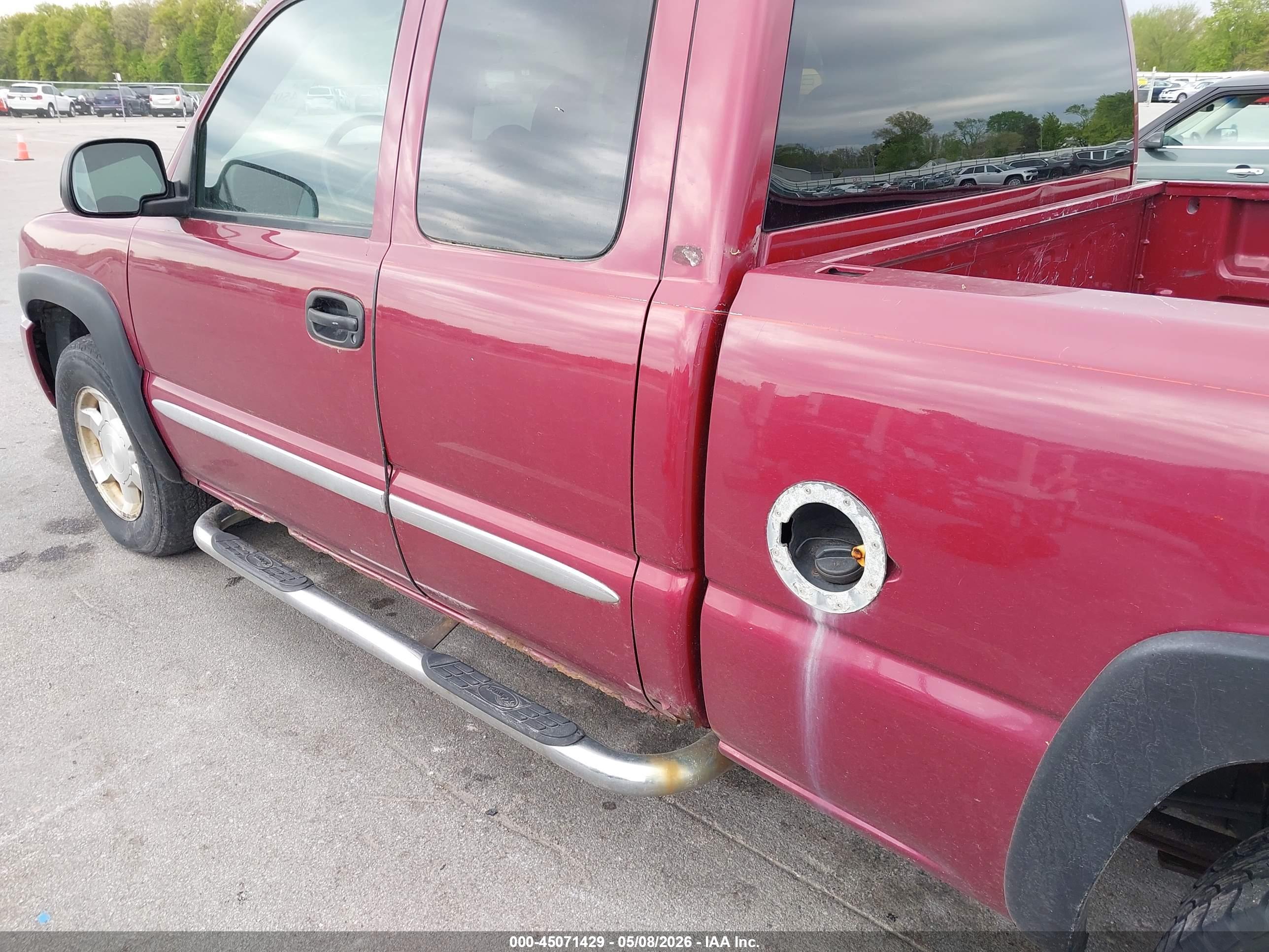 GMC SIERRA image 6