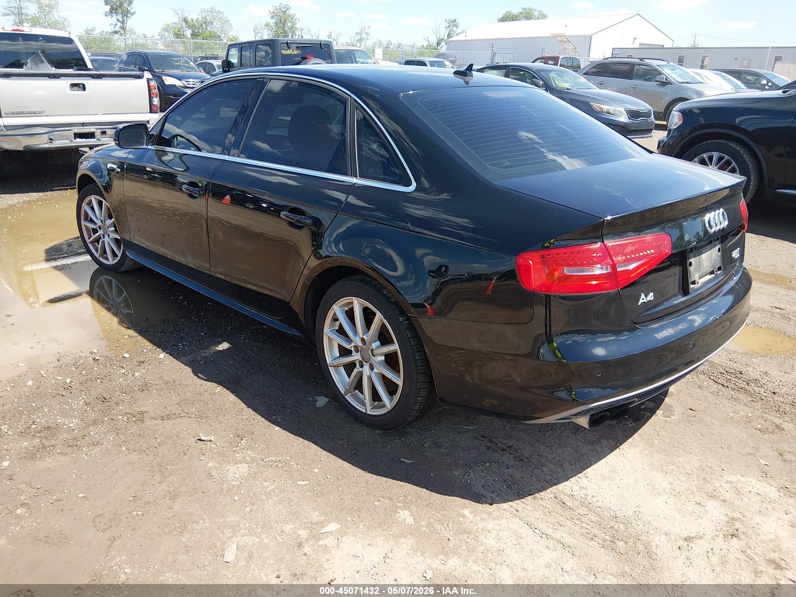 AUDI A4 image 3