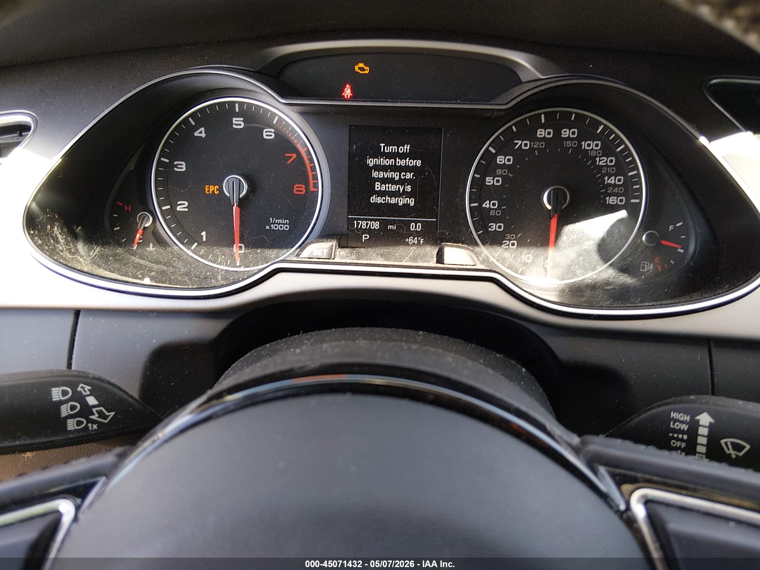 AUDI A4 image 7