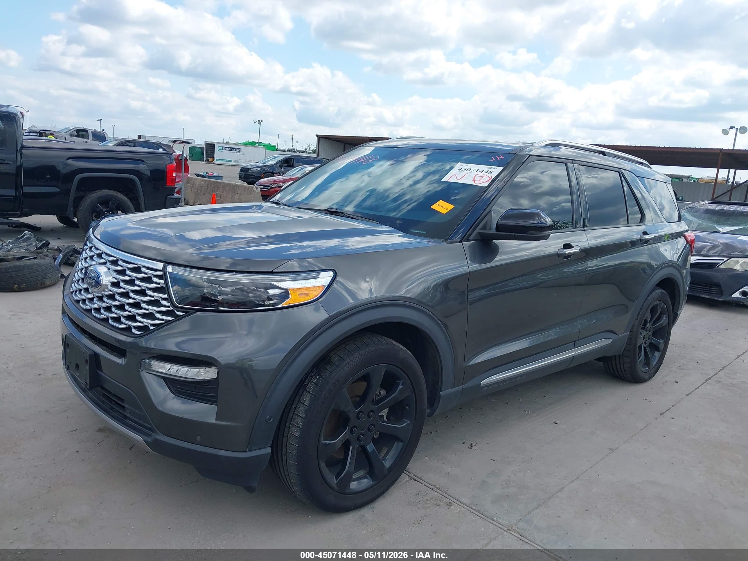 FORD EXPLORER image 2