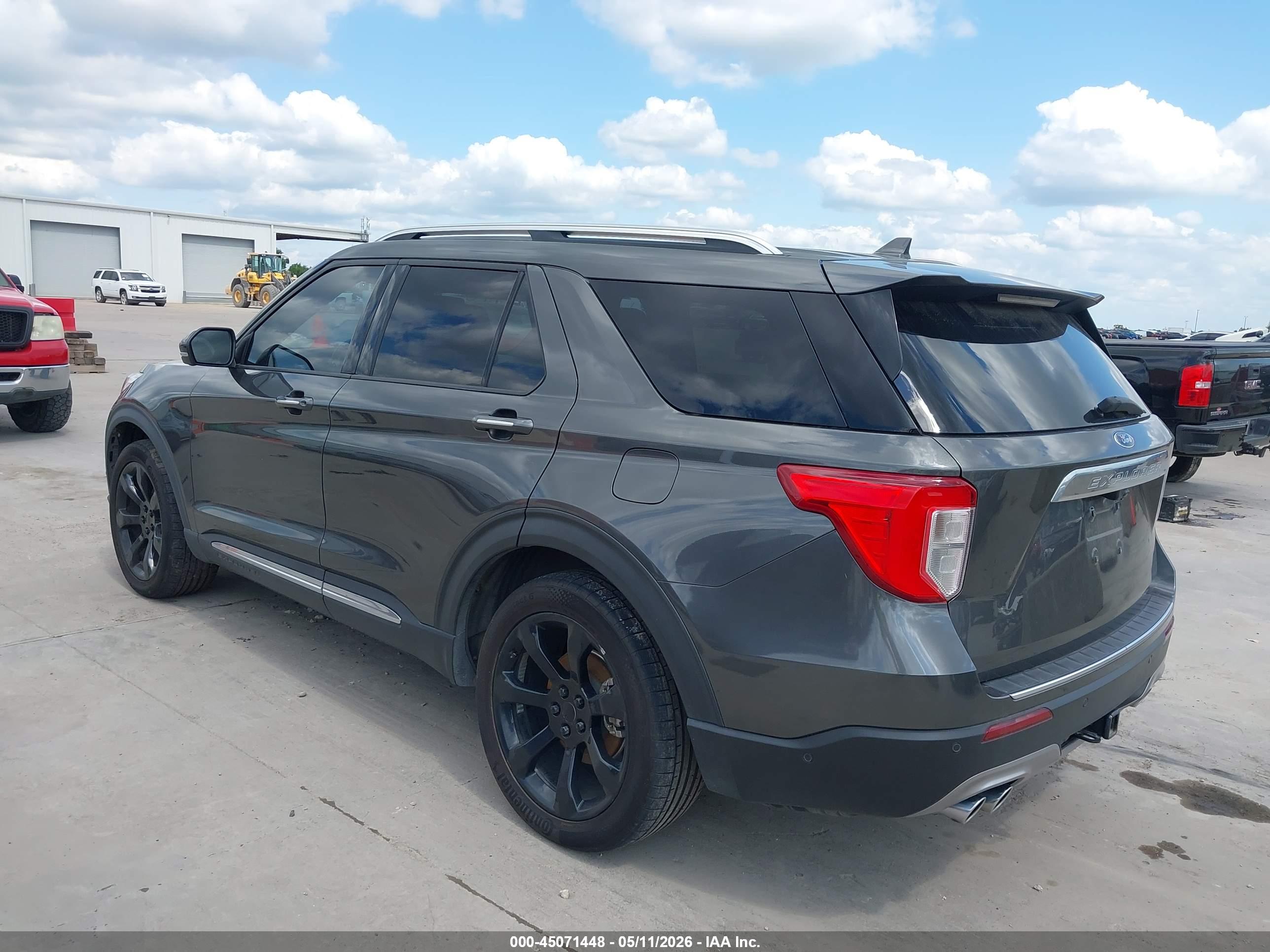 FORD EXPLORER image 3