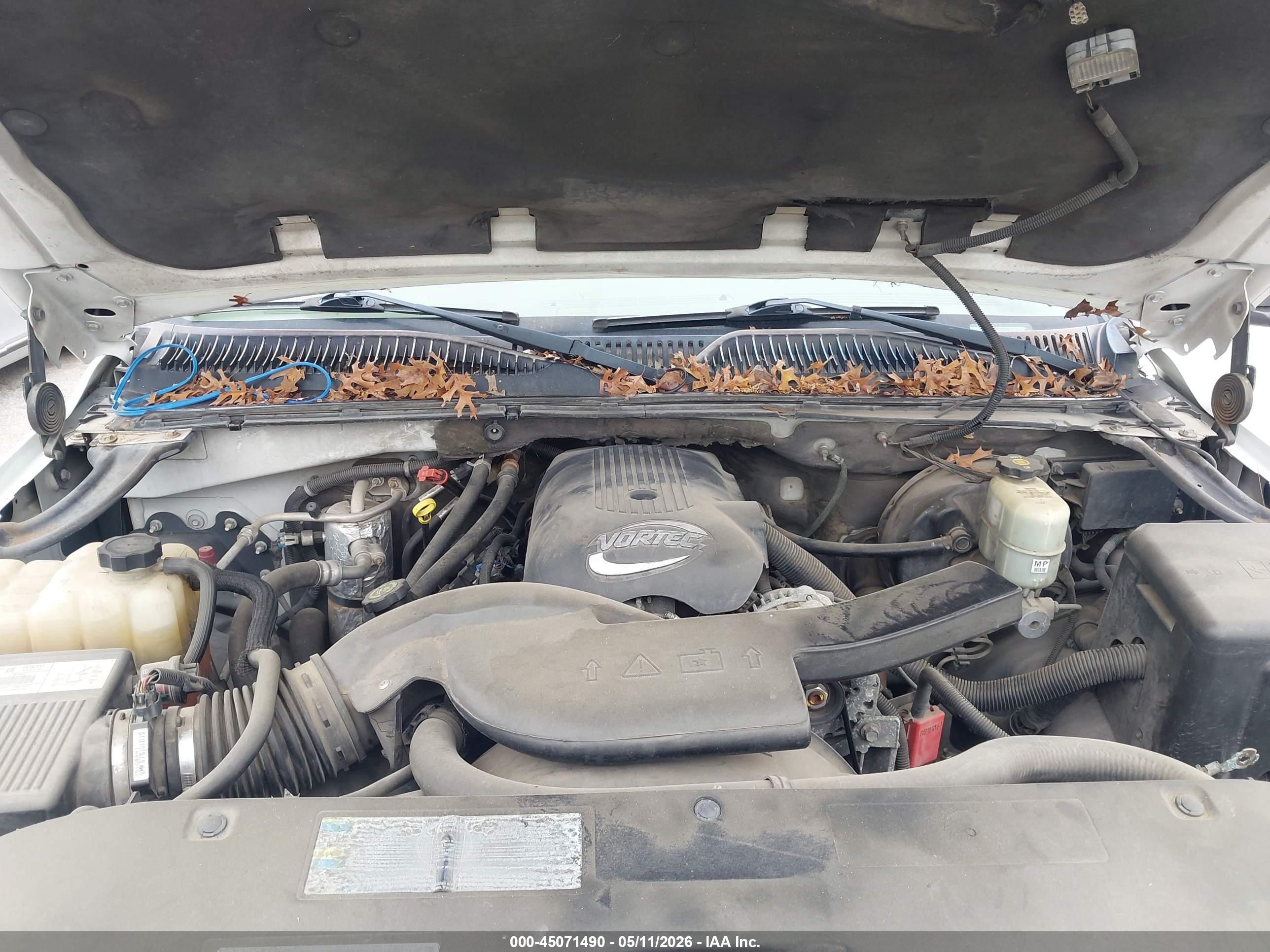 CHEVROLET SUBURBAN image 10