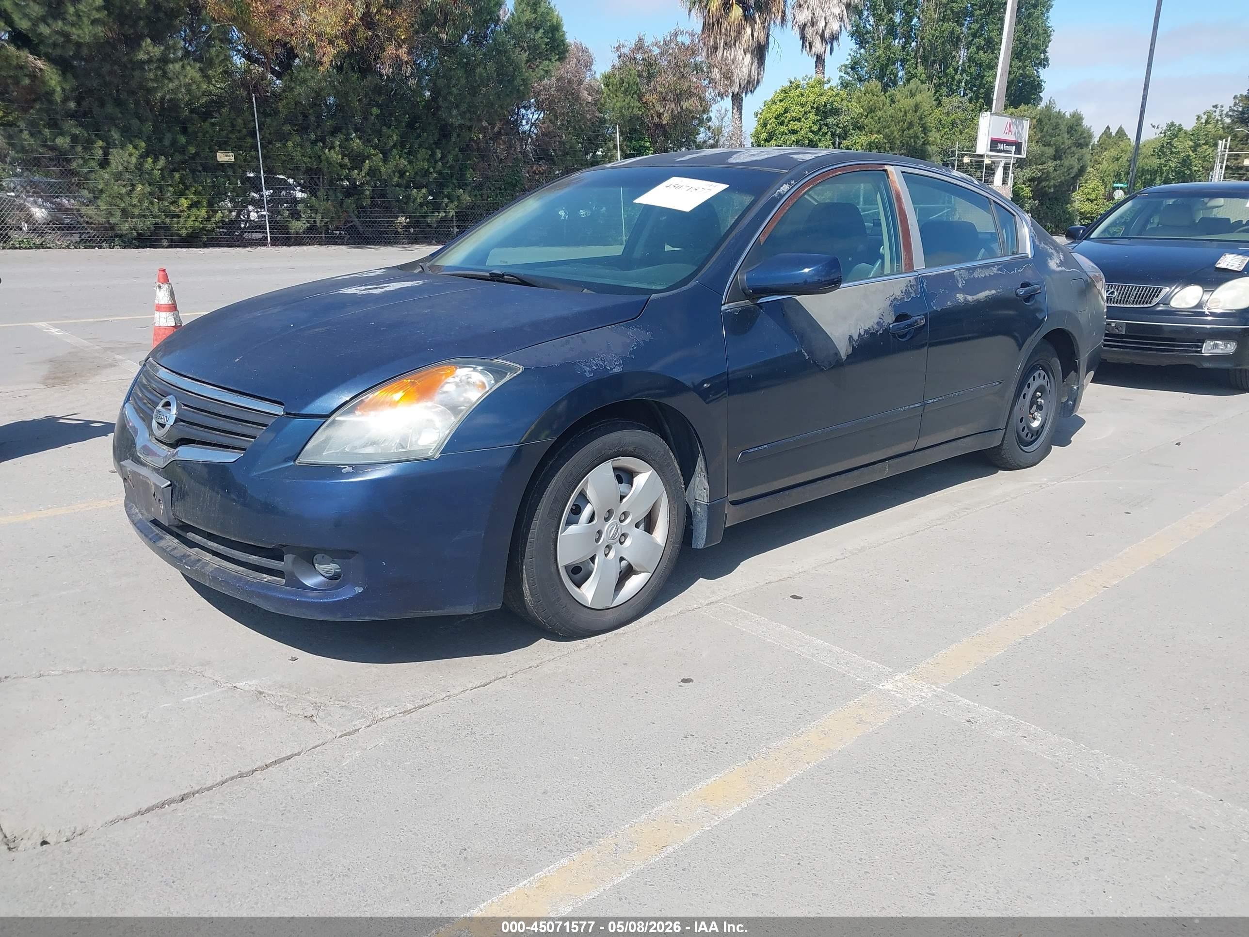 NISSAN ALTIMA image 2