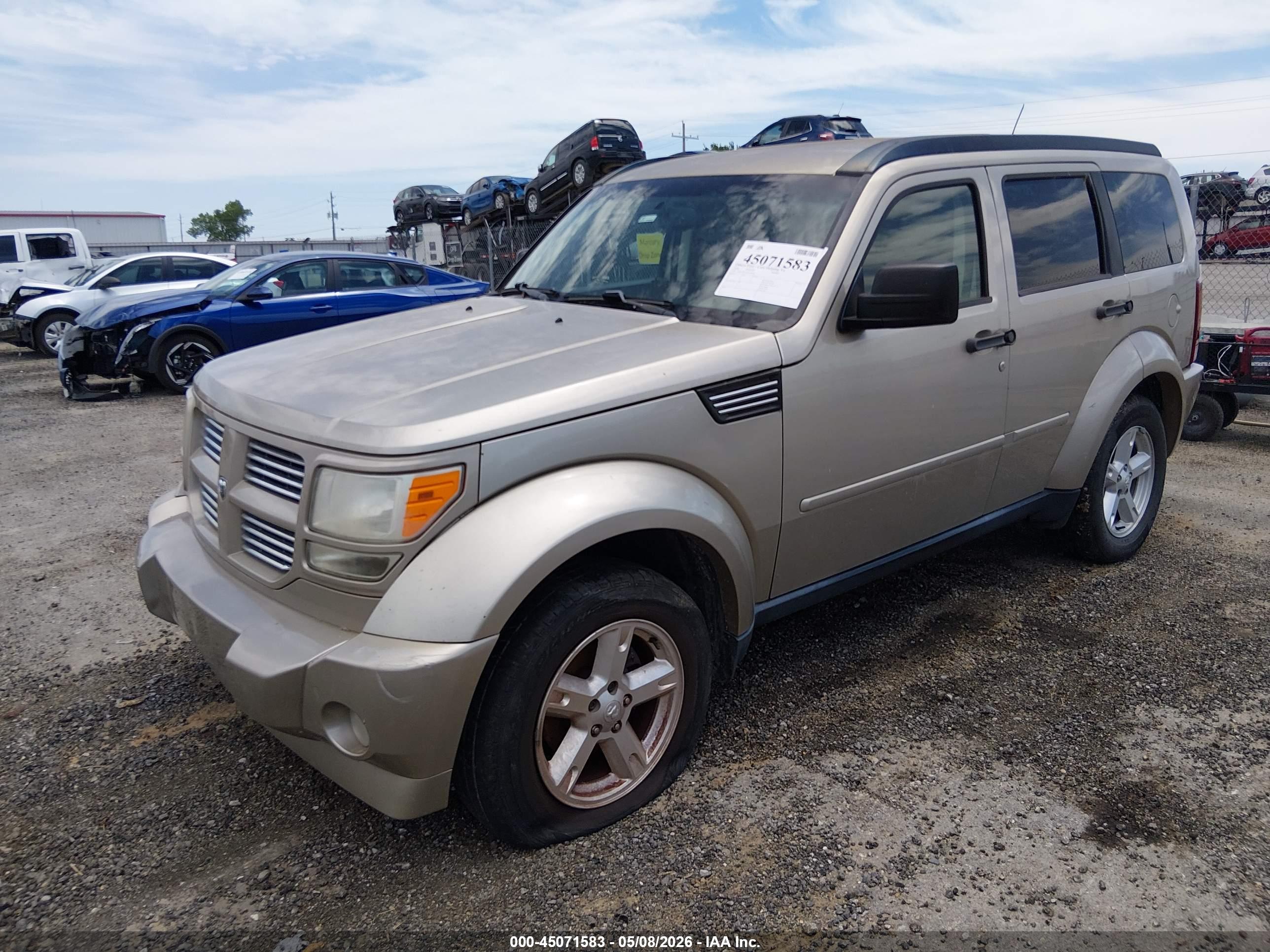 DODGE NITRO image 2